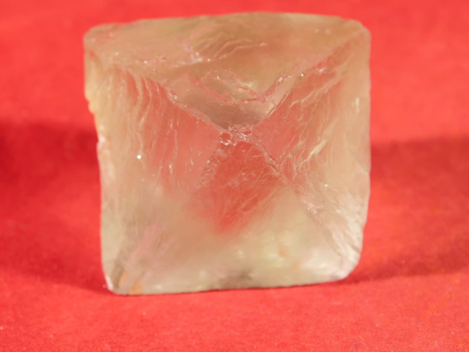 Larger! Semi Translucent! FLUORESCENT FLUORITE Octahedron CRYSTAL 71.6gr 4