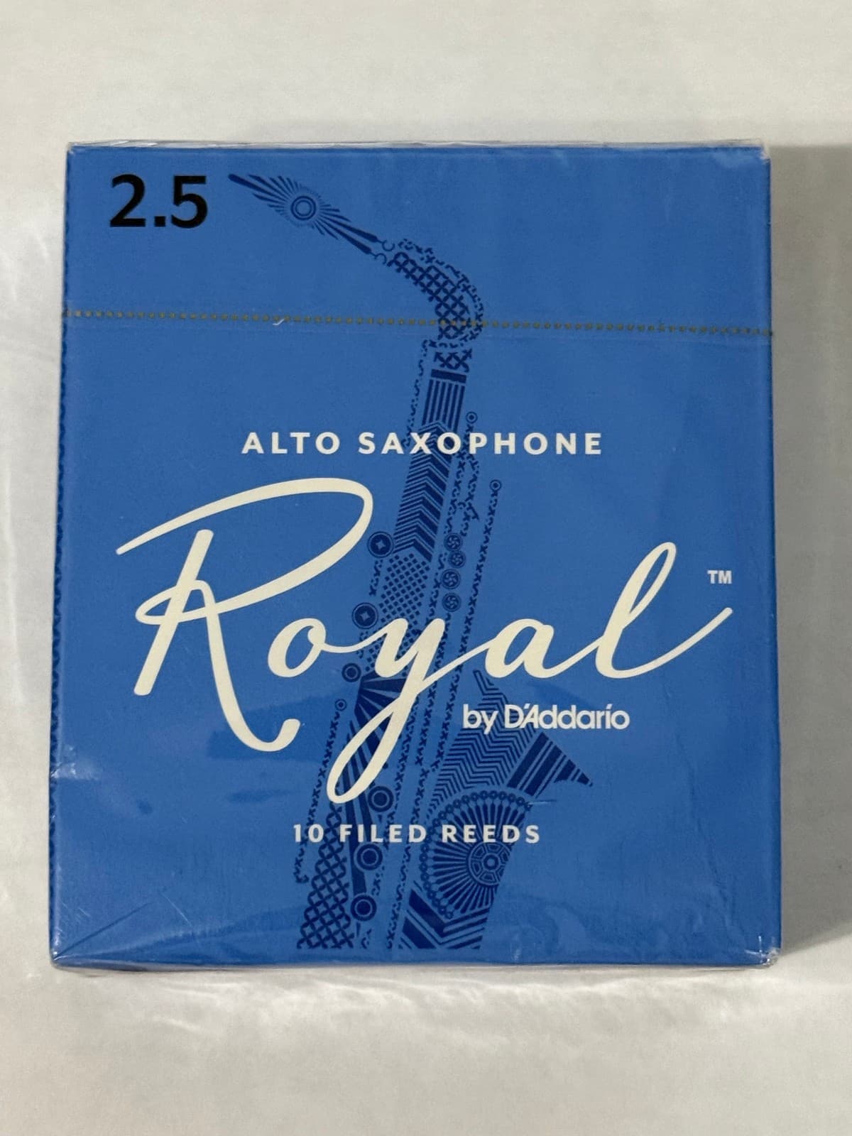 1 Box Rico Royal Alto Saxophone Reeds, Strength 2.5, 10-pack New Unopened