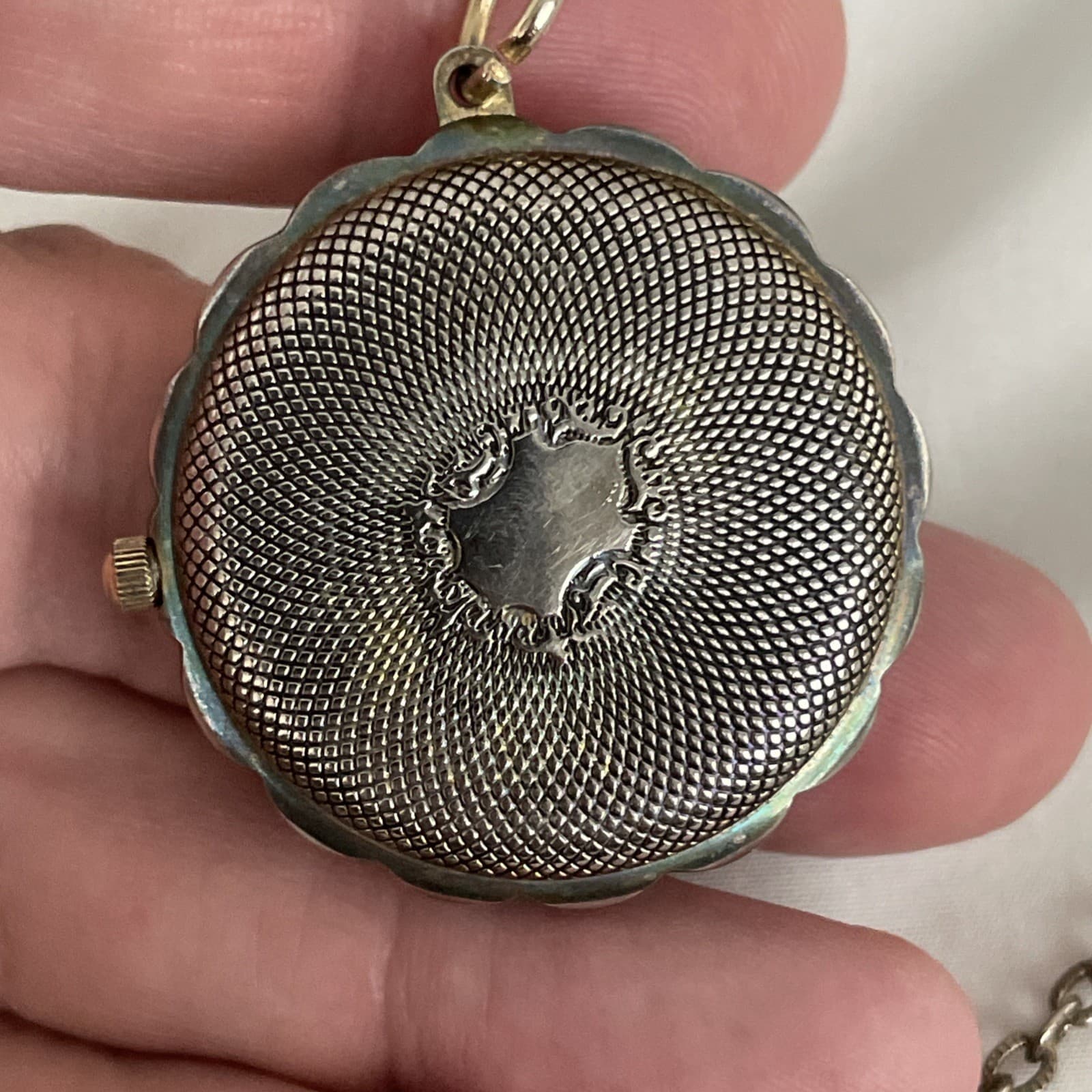 Gloria Vanderbilt Pendant Necklace Watch Vintage New Battery Installed 28” Chain 4