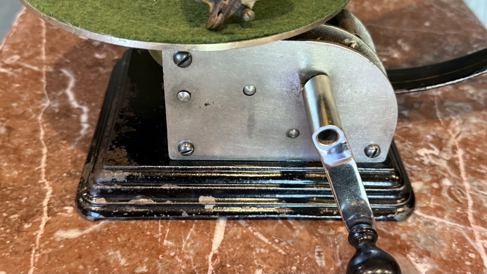 Columbia AU Phonograph 5