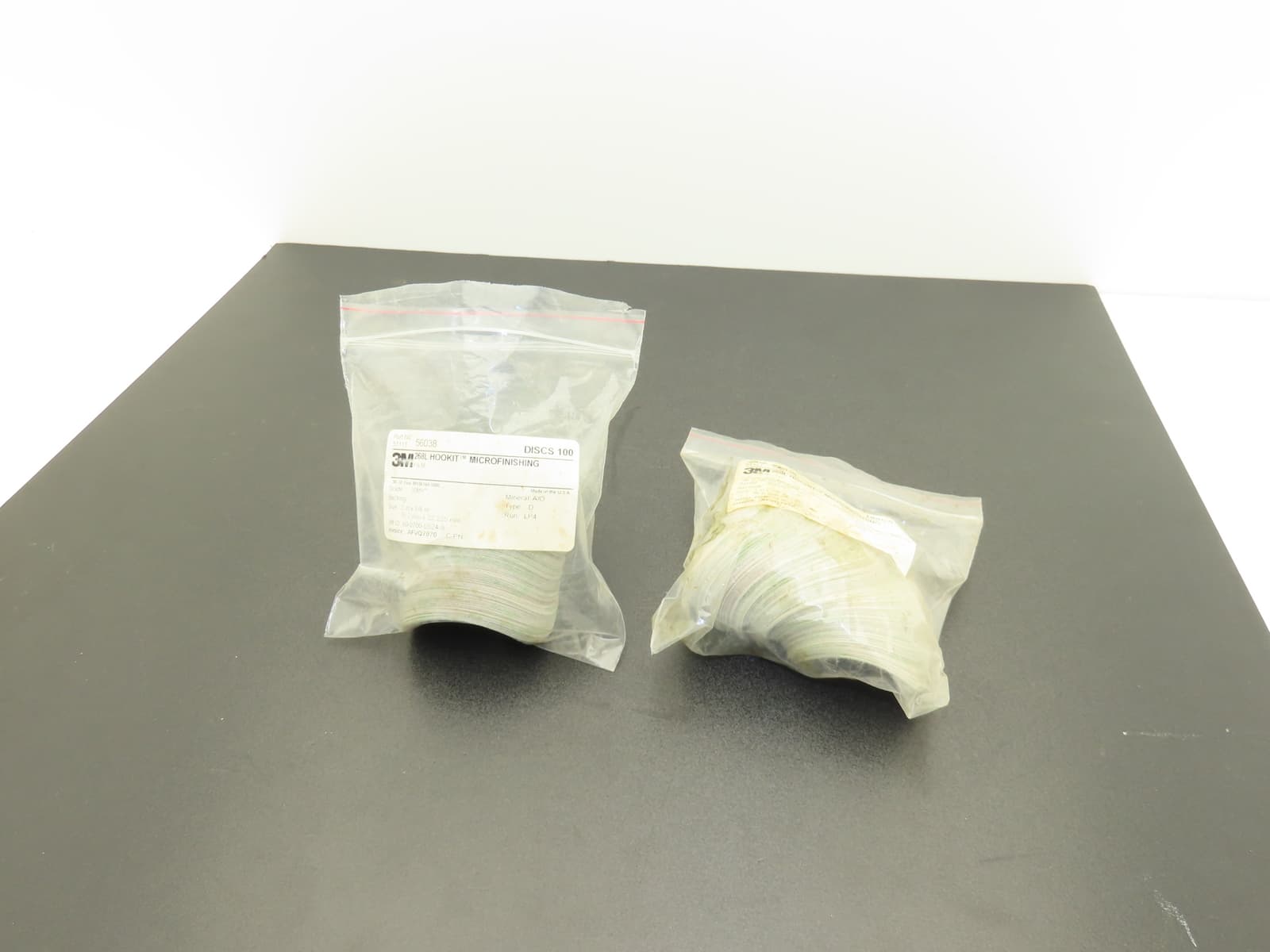 3M 268L Hookit II Microfinishing Discs 3"OD 7/8" ID 30mic Al Oxide Lot of 200 6