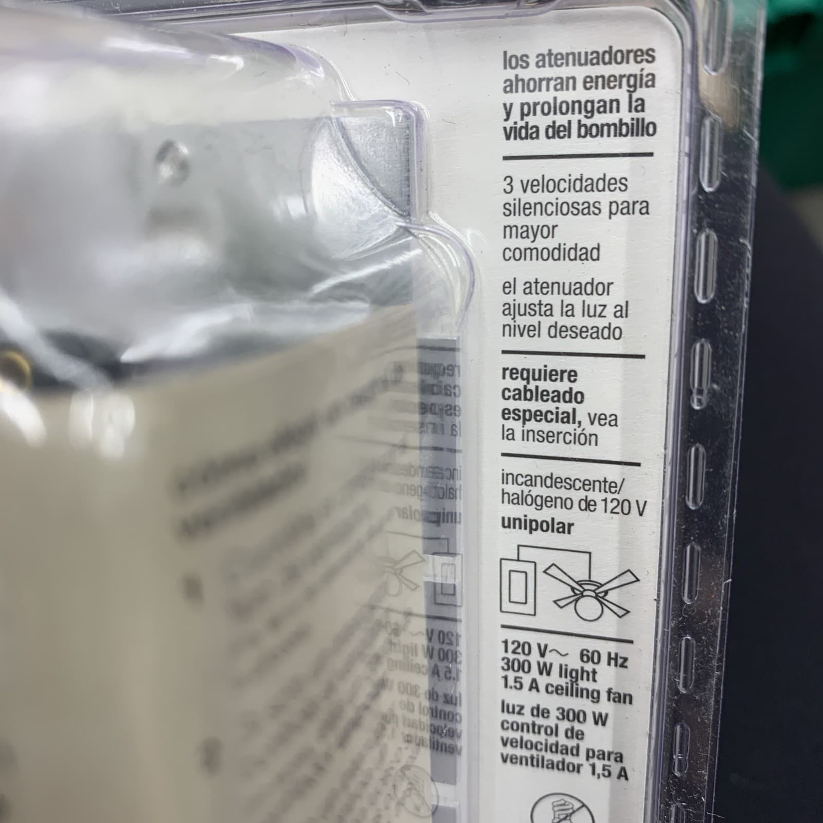 Lutron Skylark S2-LFSQH-WH Single Pole, Fan Control & Dimmer (White) 300W 1.5A 3