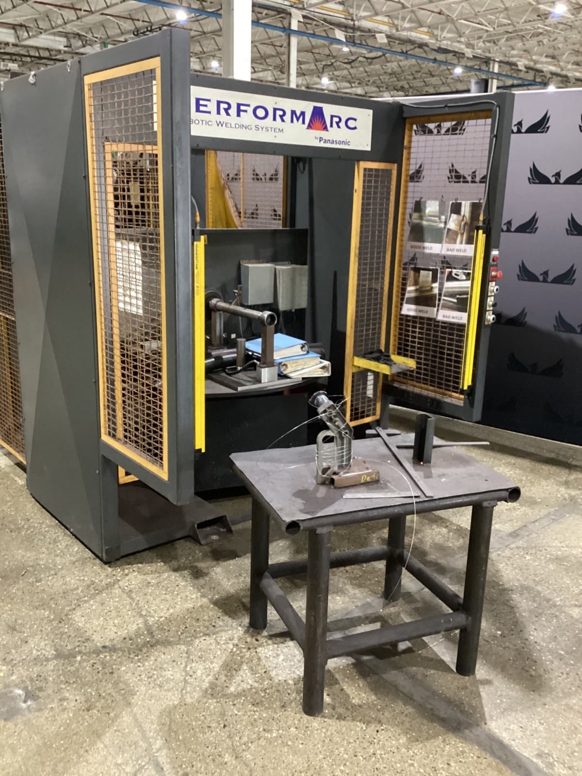 PANASONIC PerformArc VR-005CII Robotic Welding Cell w/ Indexer USED 2