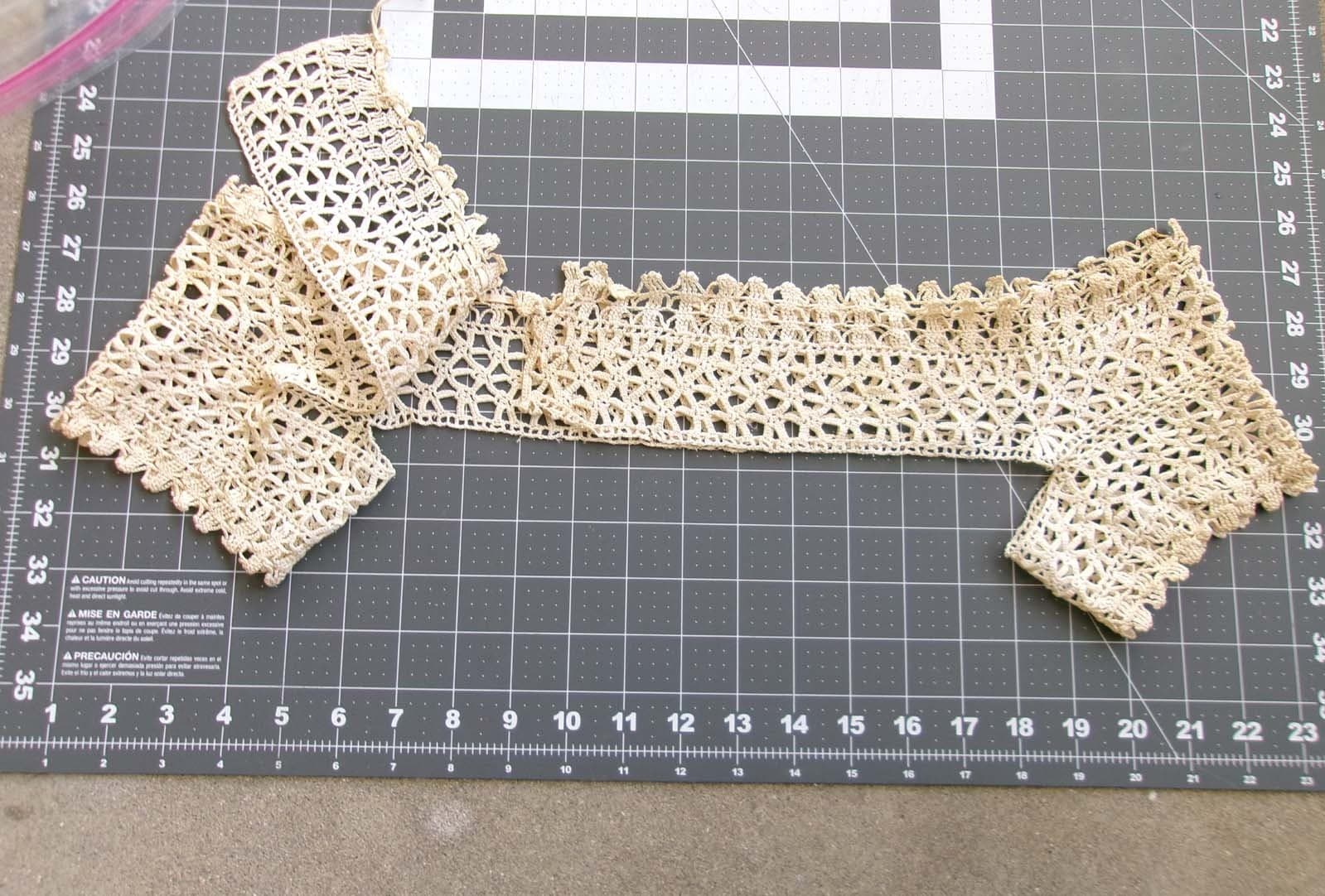Antique Hand Crochet Lace Yoke Collar for Nightgown Edwardian front opening 2