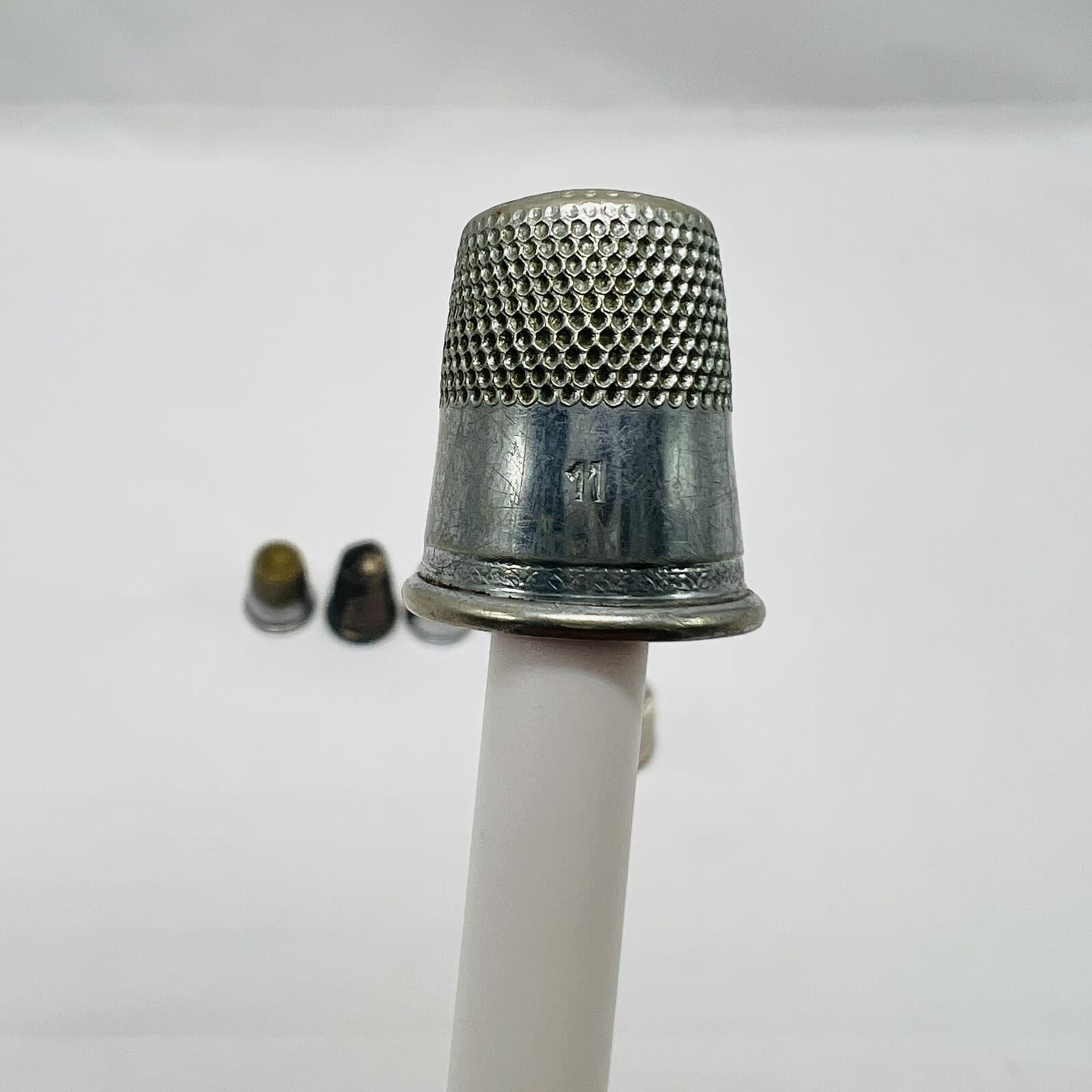 Thimbles Vintage Metal Thimbles Lot of 10 Pieces Various Sizes 5