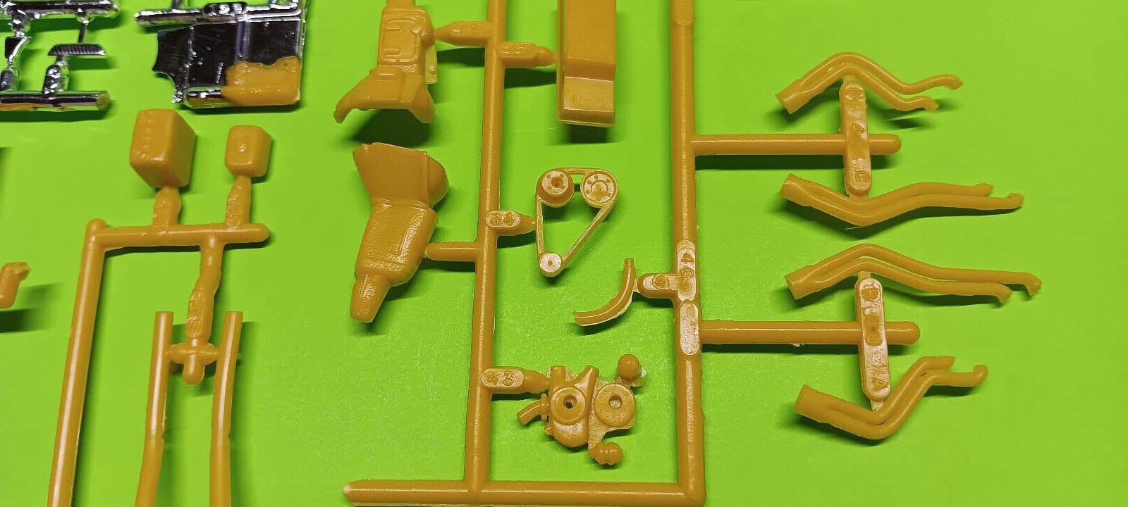 1976 76 Dodge Dart 1/25 426 Hemi motor engine tunnel ram long tube headers model 5