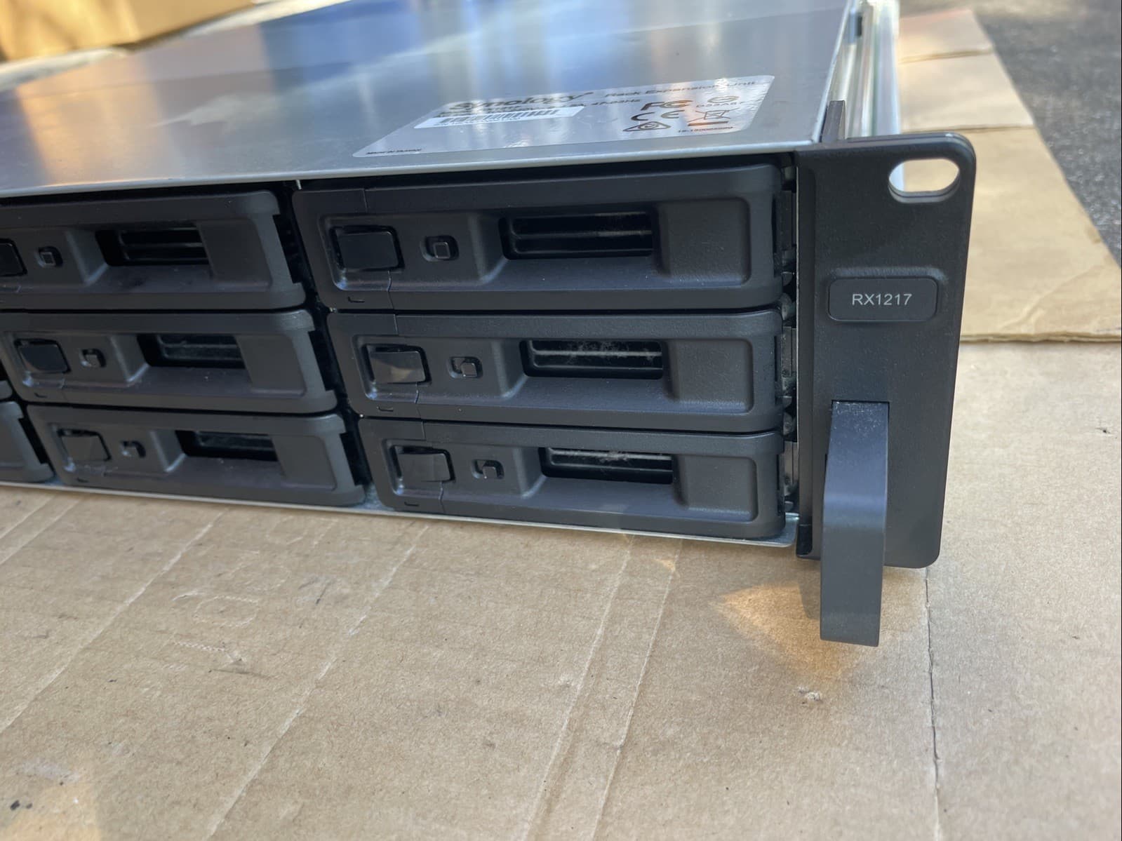 Synology Rack Expansion Unit RX1217 *No HDD* With Trays And Rack Rails 5