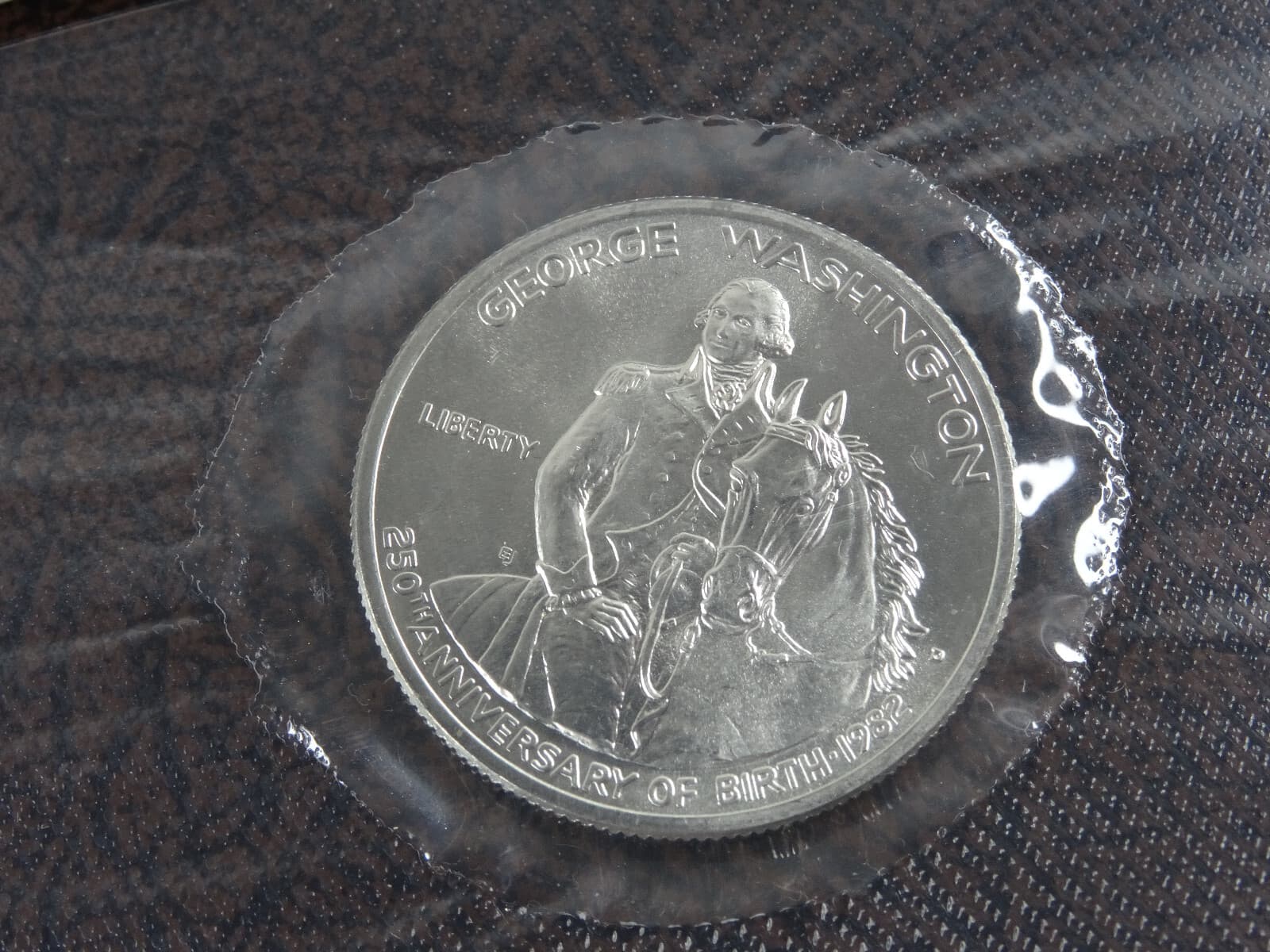 1982-D George Washington Commemorative Half Dollar BU Unc 50C 90% SIlver US Coin 2