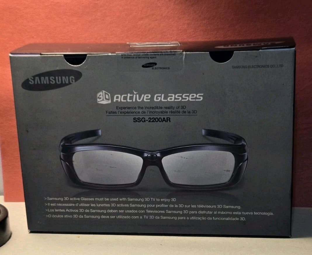 Samsung 3D Active Glasses  SSG-2200AR New In Box Red And Black 2