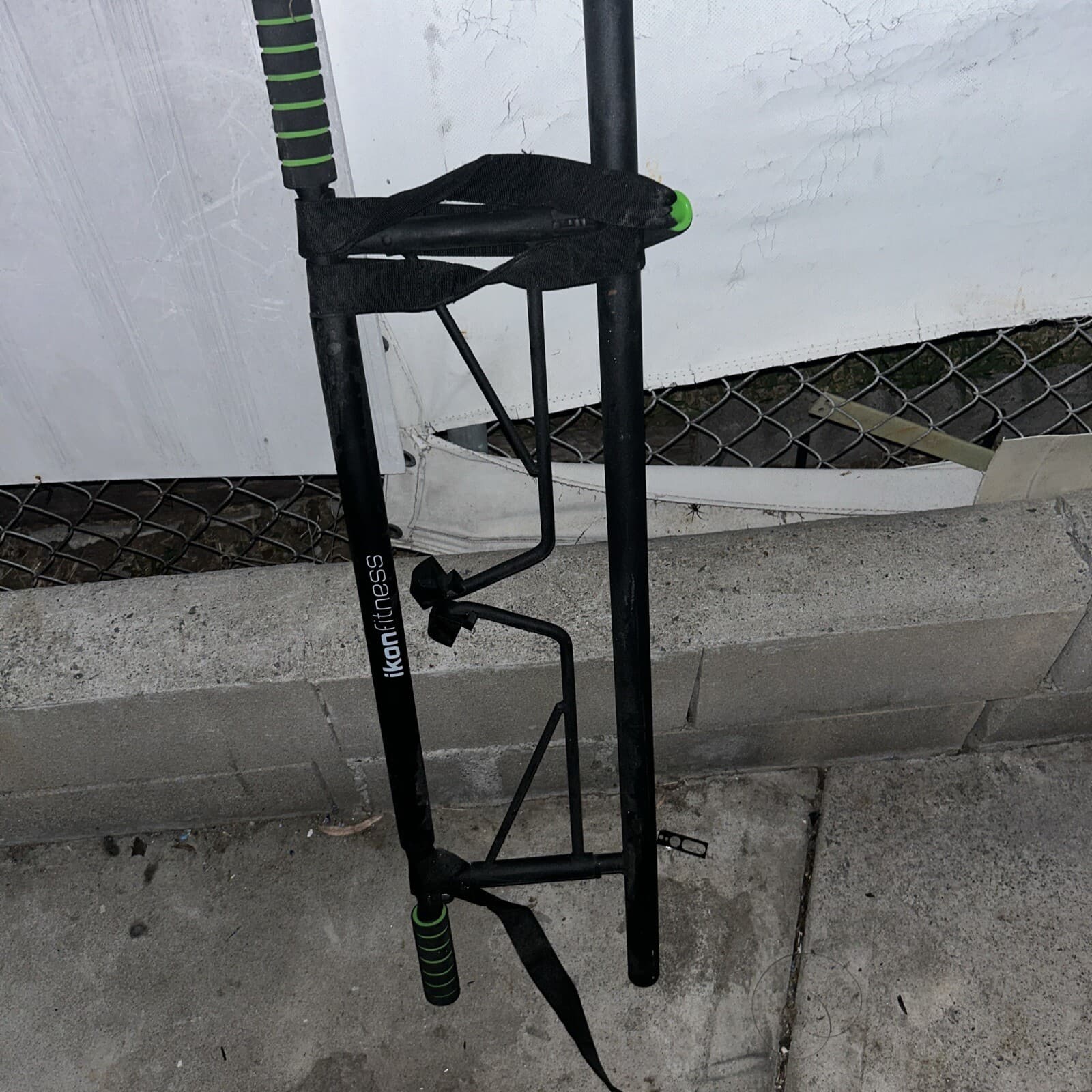 2024 Upgrade Multi-Grip Pull Up Bar with Smart Larger Hooks Technology - USA 