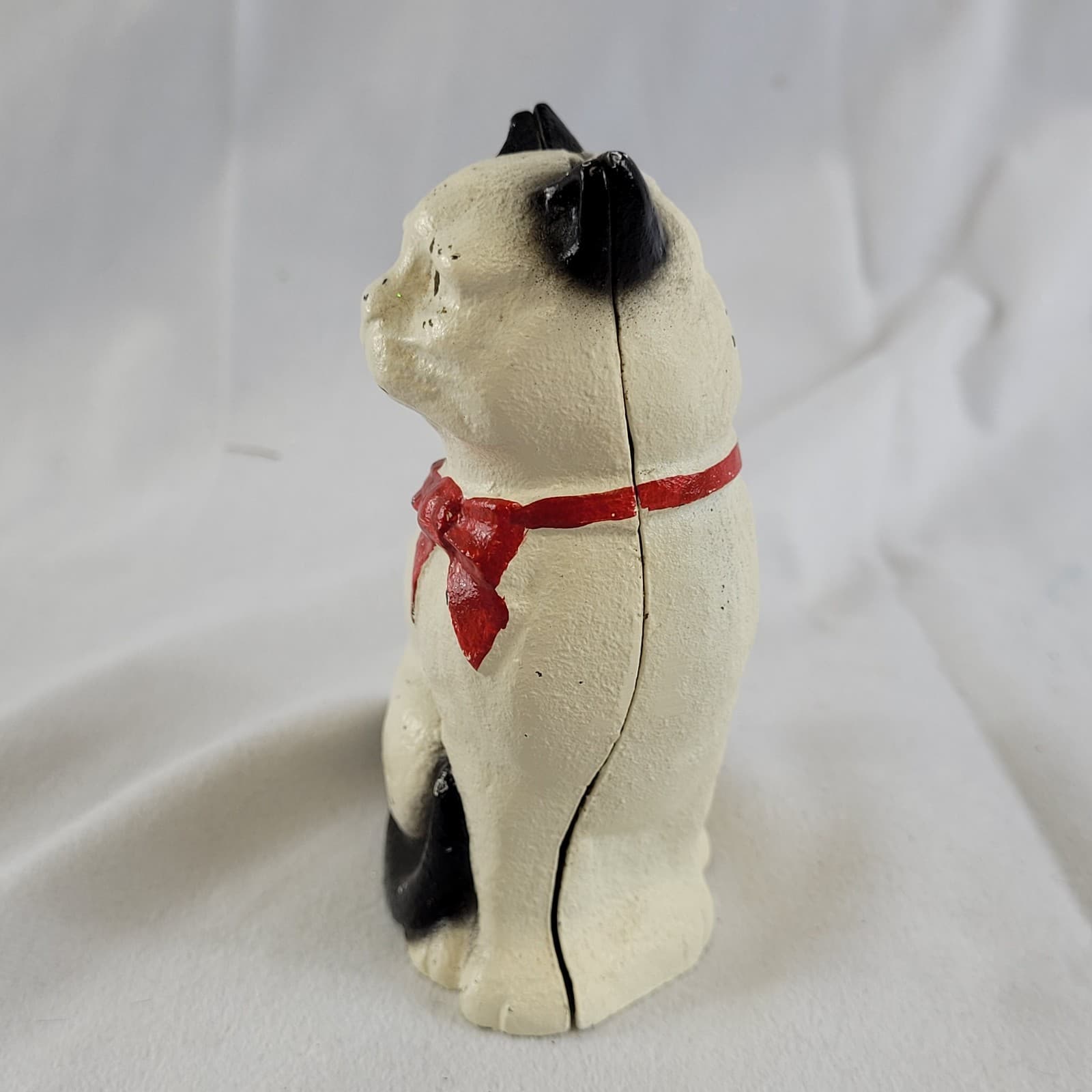 Vintage Cast Iron Cat Coin Bank with Red Bow – Black & White Kitty Figurine 2