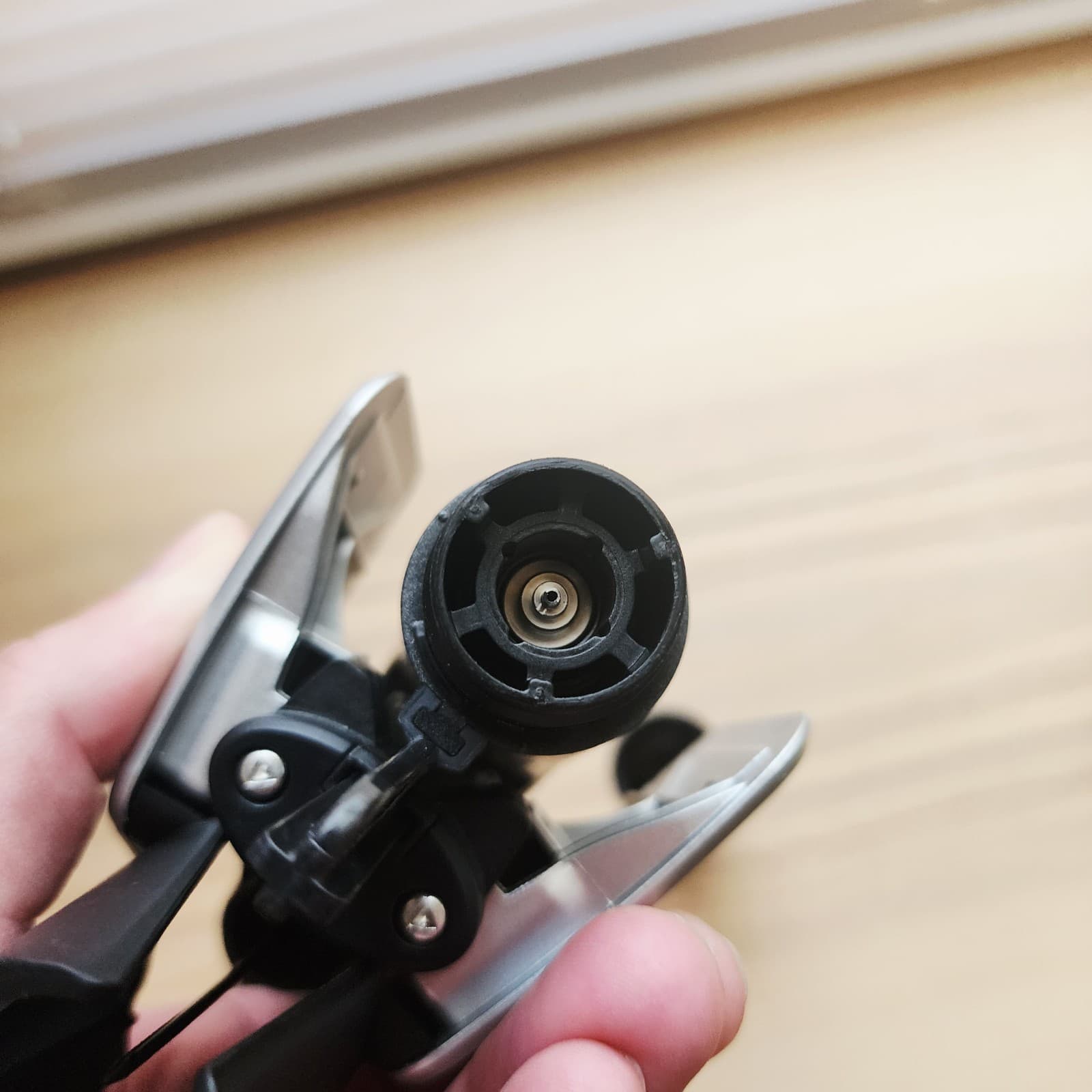 Coravin Model Two 2 Wine Preservation System, Needle - 100010 - Read Description 5