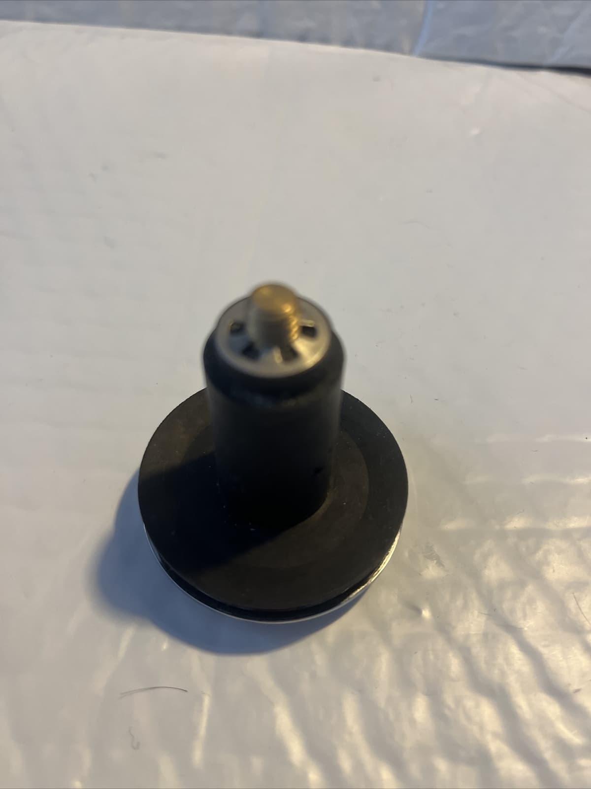 B & K Quick Seal Tub Drain Stopper 132-226  5/16” Diameter 3