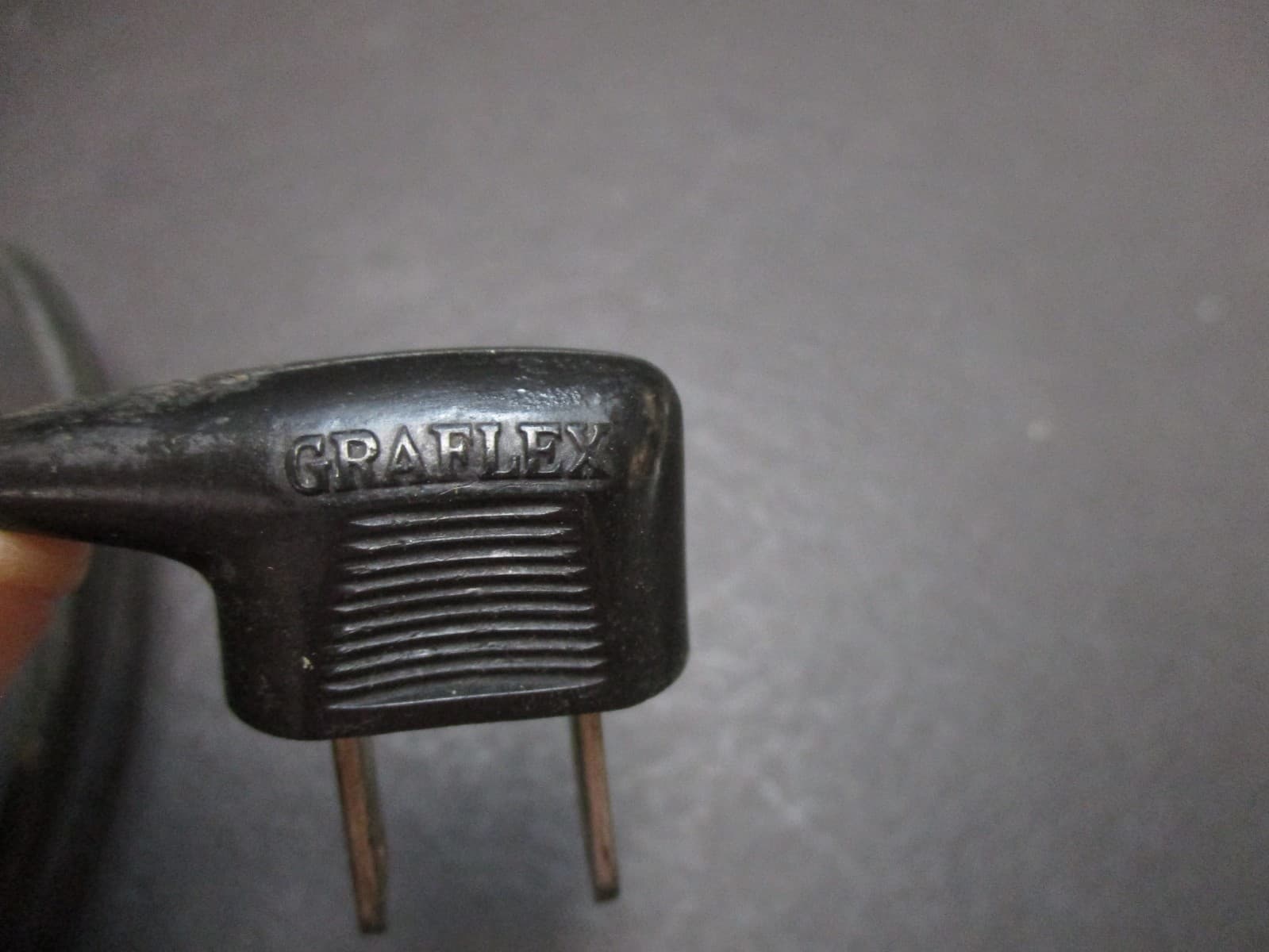 Graflex 22" household Cord to bi post flash cord 3