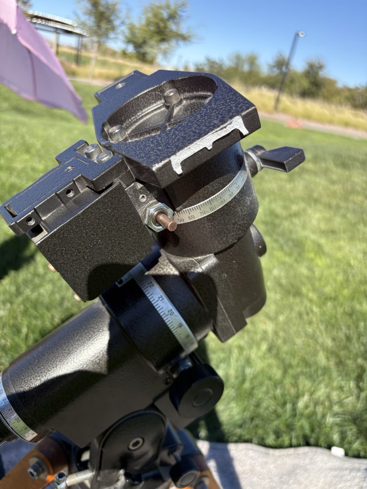 Vixen/Celestron Equitorial Telescope Mount w/ Wooden Tripod - REPAIR READ DESC! 6