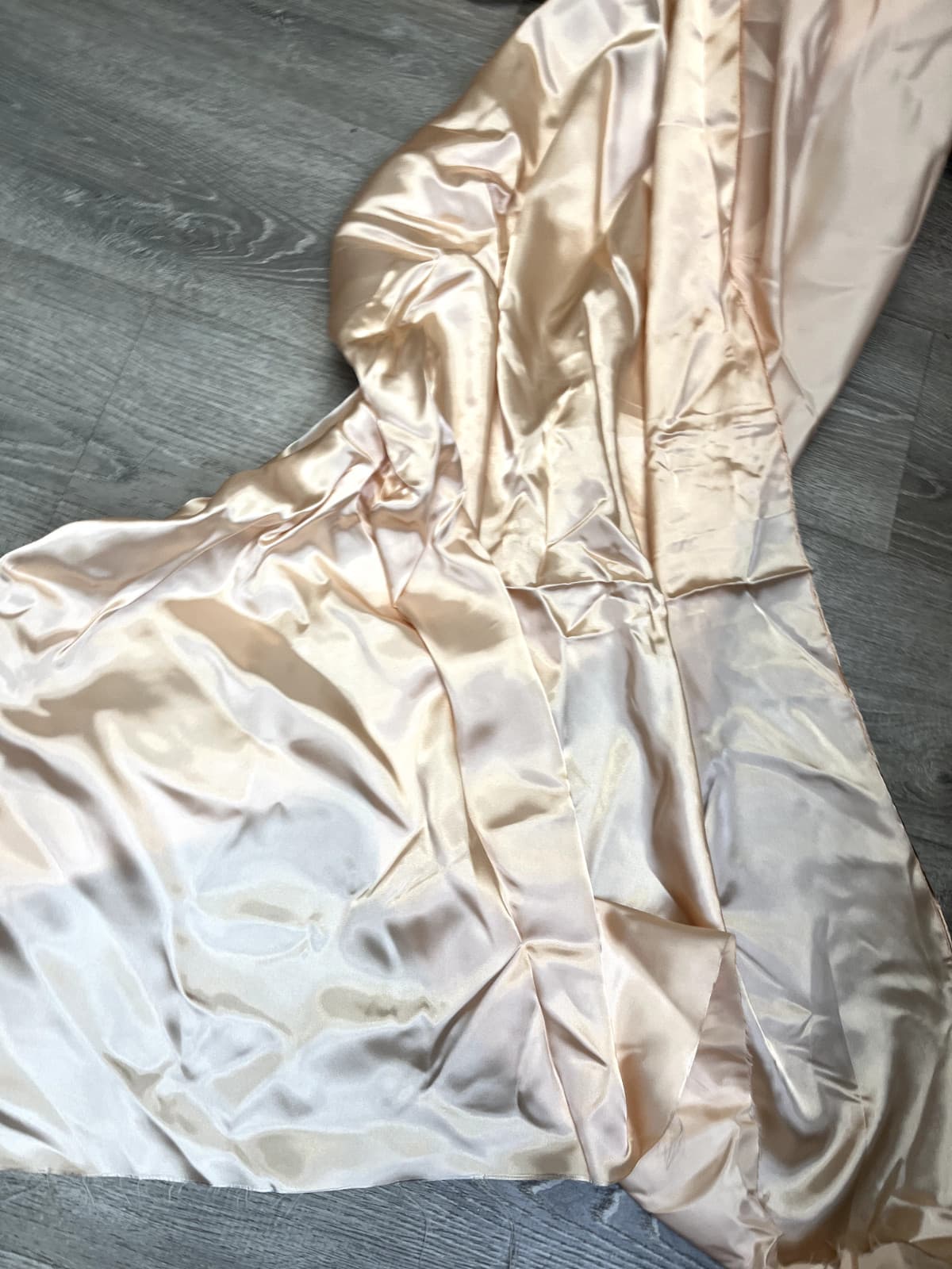 vintage liquid satin pink fabric textile 1950s 40s cold to touch 60" x 5 feet! 2