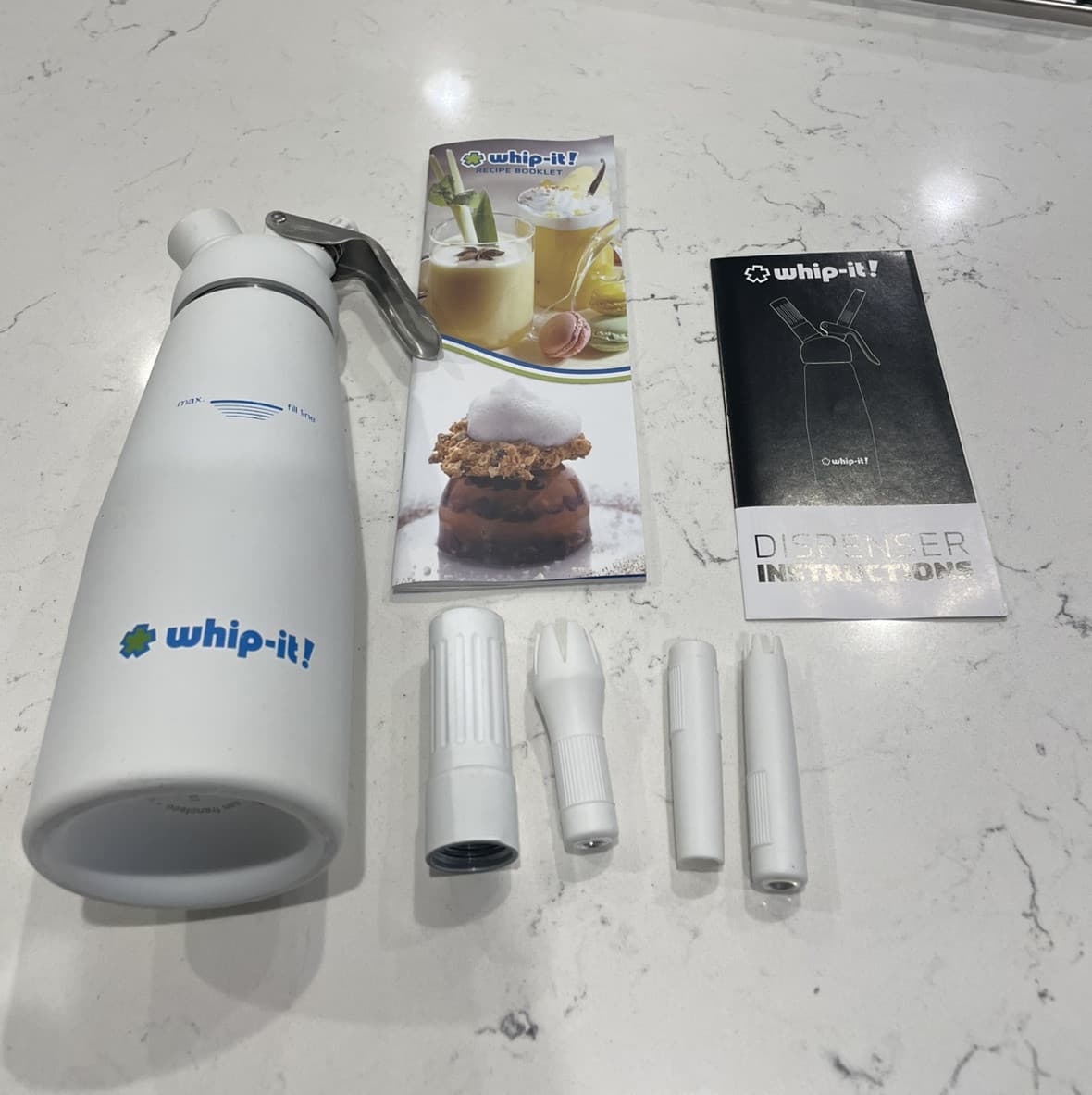 WHIP-IT CREAM WHIPPER DISPENSER .50 L White SV Plus-07 UNUSED W/ATTACHMENTS 5