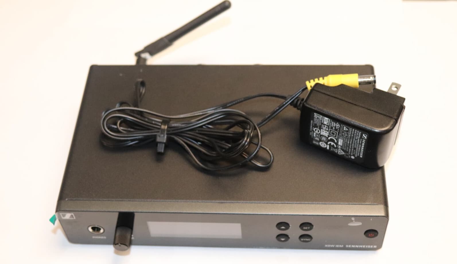 Sennheiser XSW IEM SR Stereo Wireless Transmitter - A Band  476-500Mhz (1)