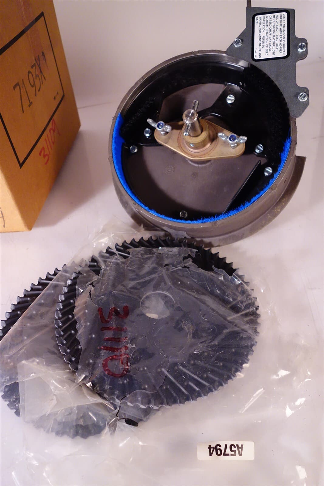 Almaco Seed Planter 7193X  2