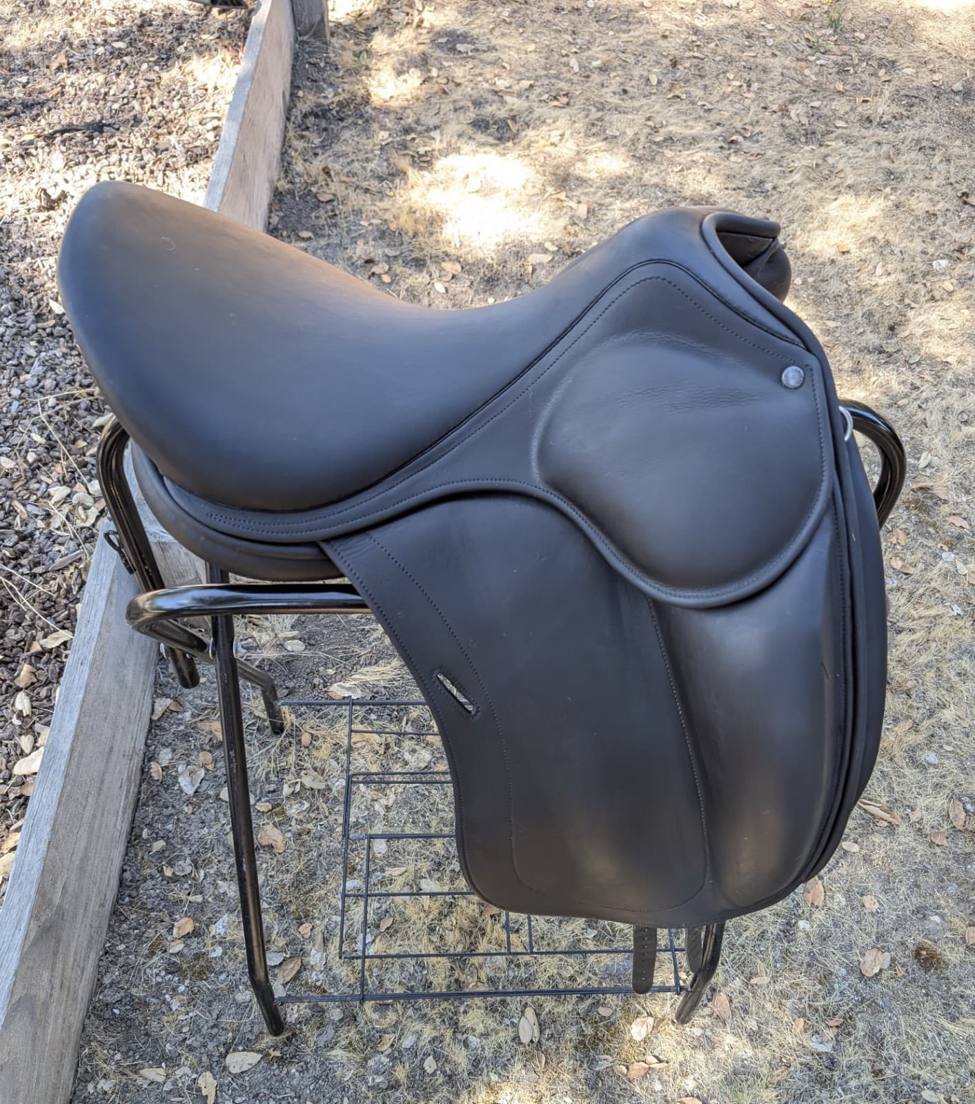 LUC CHILDERIC     DAC Dressage Saddle 17.5 5