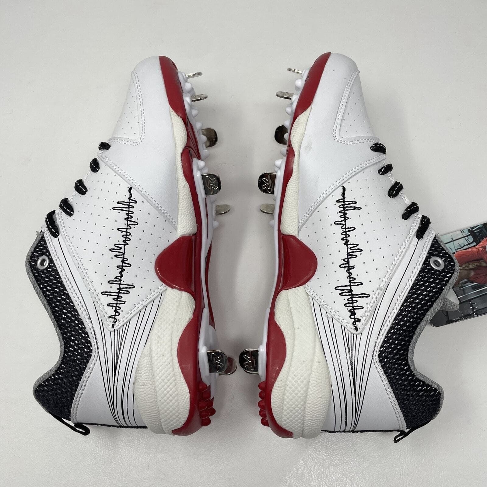 Ringor Flite Spike Softball Cleats Womens 8 White Soundwaves Shoes 6