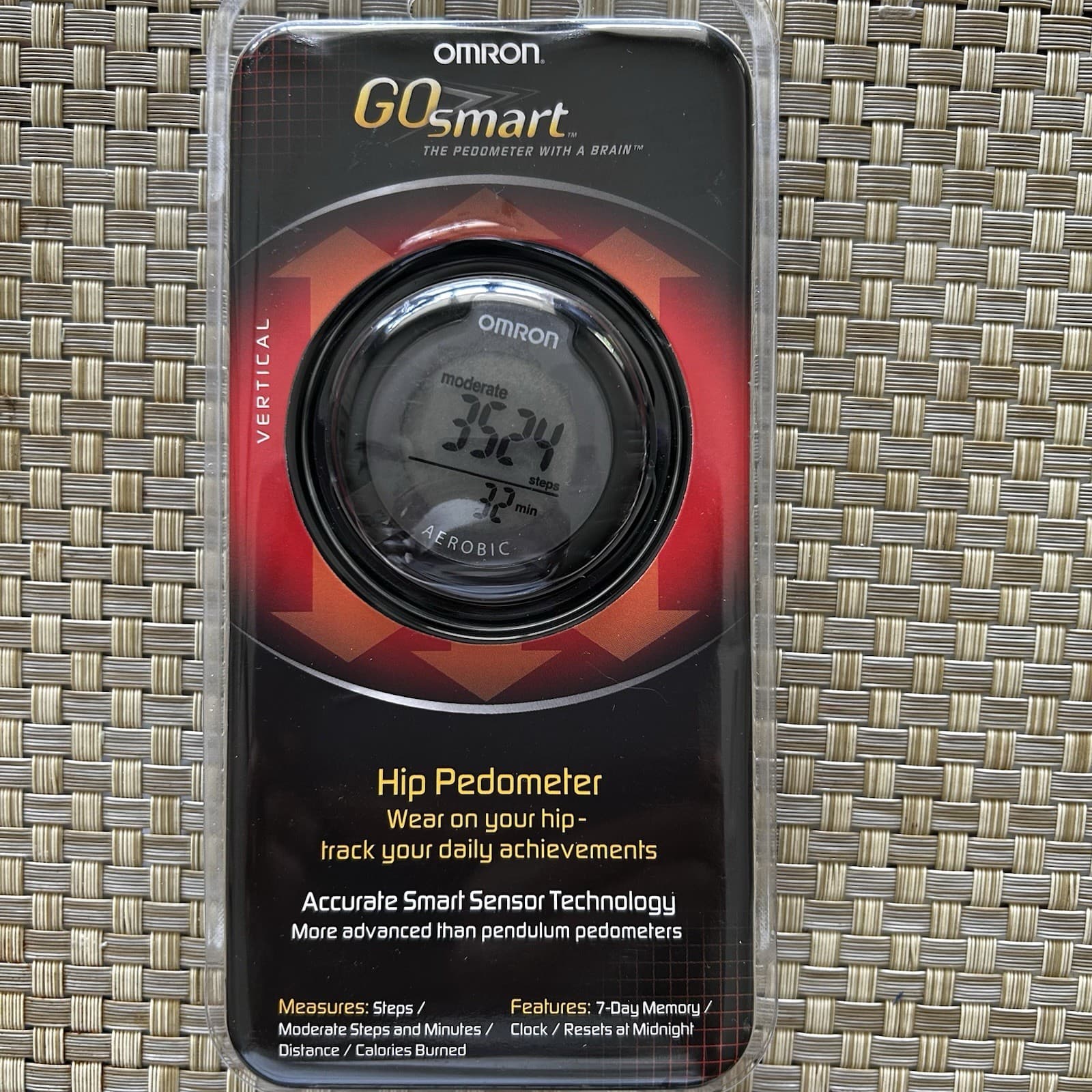 Omron Go Smart HJ-151 Hip Pedometer with Smart Sensor Technology New