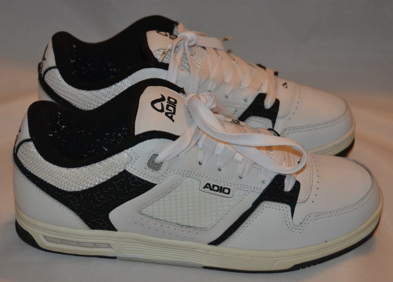 RARE! Gentle Used RETRO 2010 - ADIO Synchro - White Black Shoes (Size 11) 2