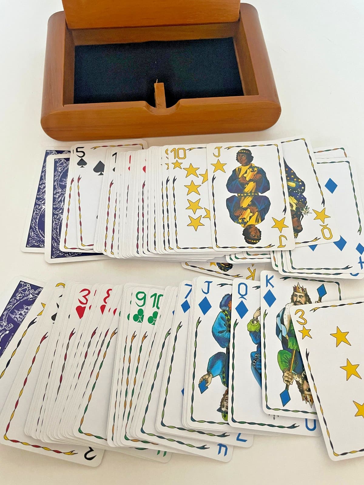 Vintage Five Crowns Card Game with Wooden Storage Box & Instructions 5