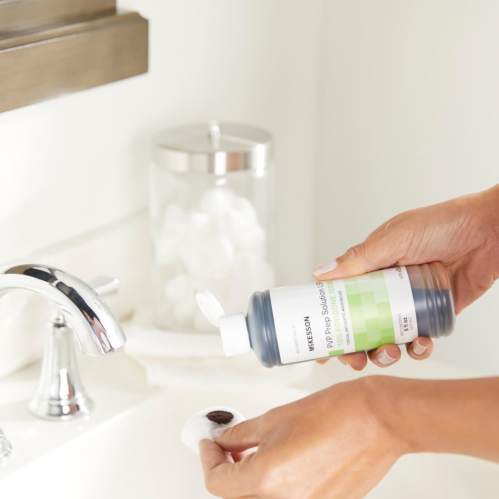 McKesson PVP Prep Solution 10% Povidone-Iodine 8 oz. Flip-Top Bottle 1 Each 034 6