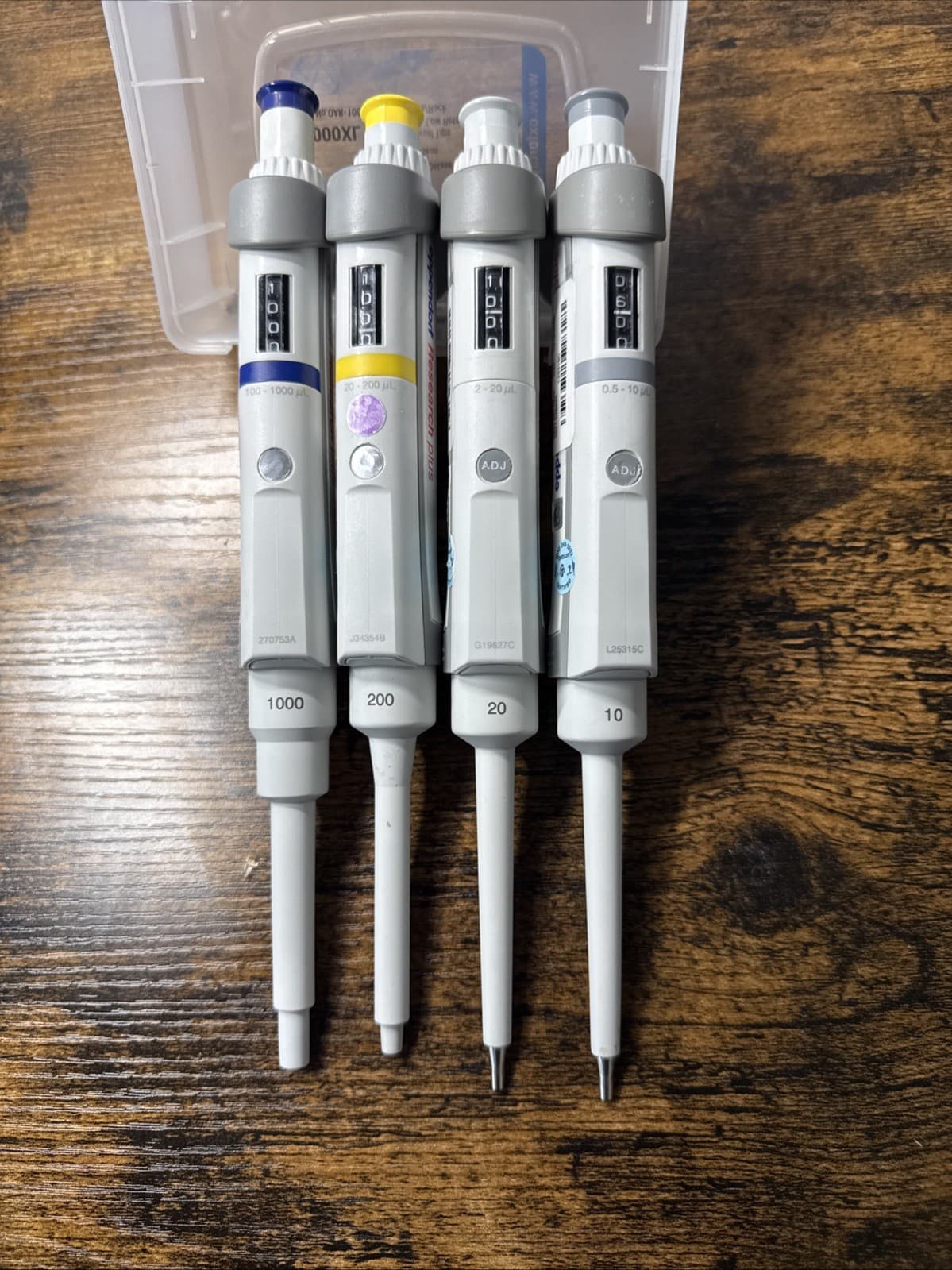 Eppendorf Research Plus Pipette set of 4 -  1000, 200, 20 & 10: Calibrated 5