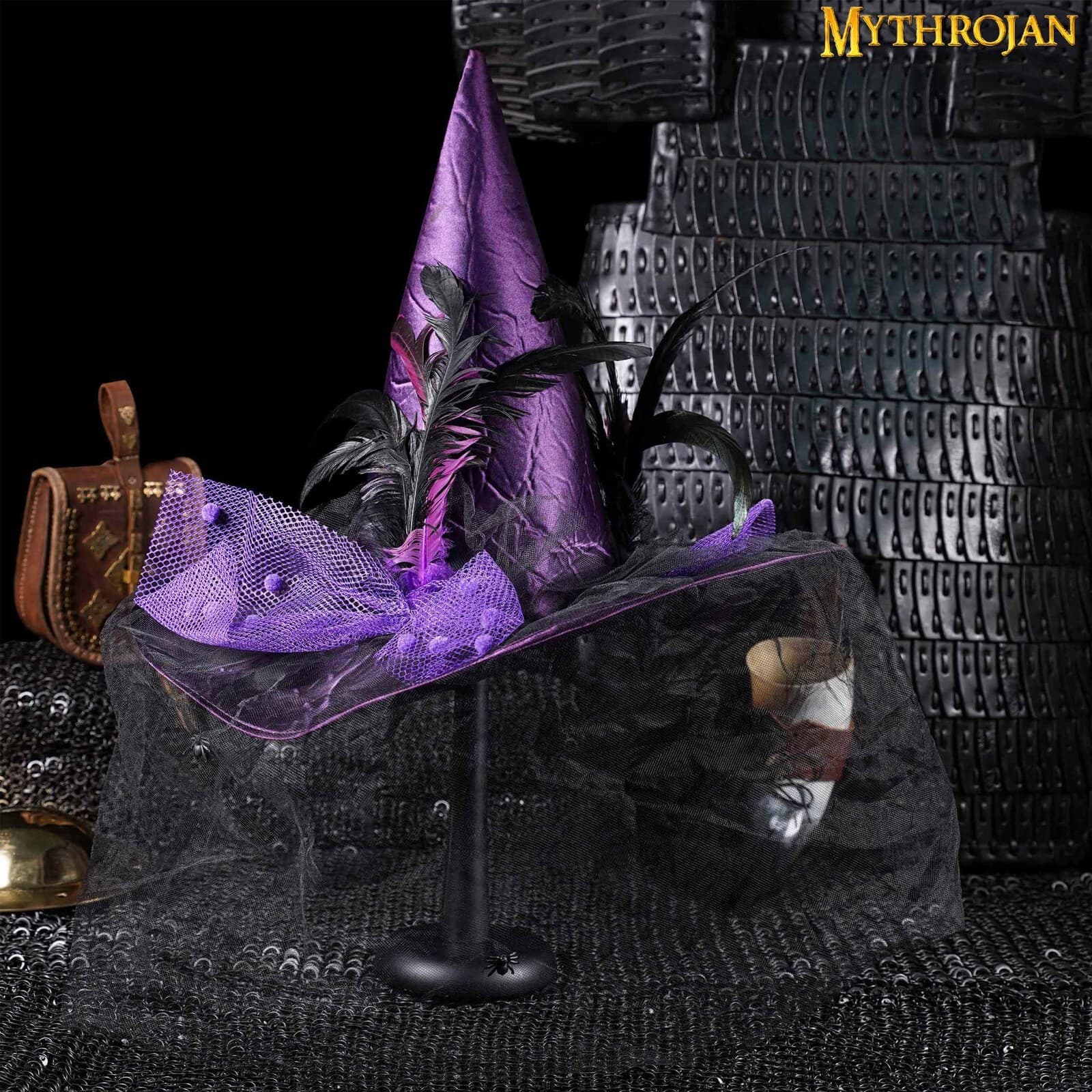 Medieval Helmet Stand Wooden Display Armor Holder Viking Knight Headwear Black 4