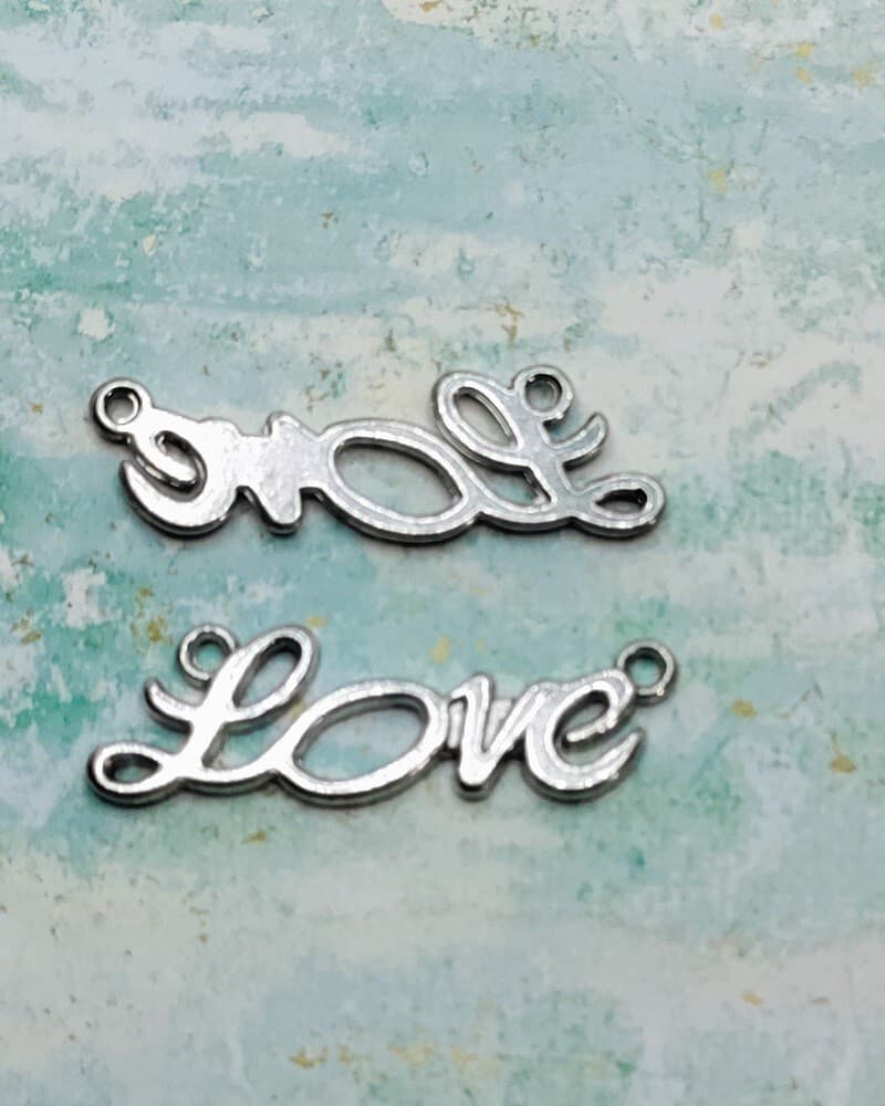 20 pieces - Antique Silver Word "Love" in Script Charms Pendants Connector #A 2