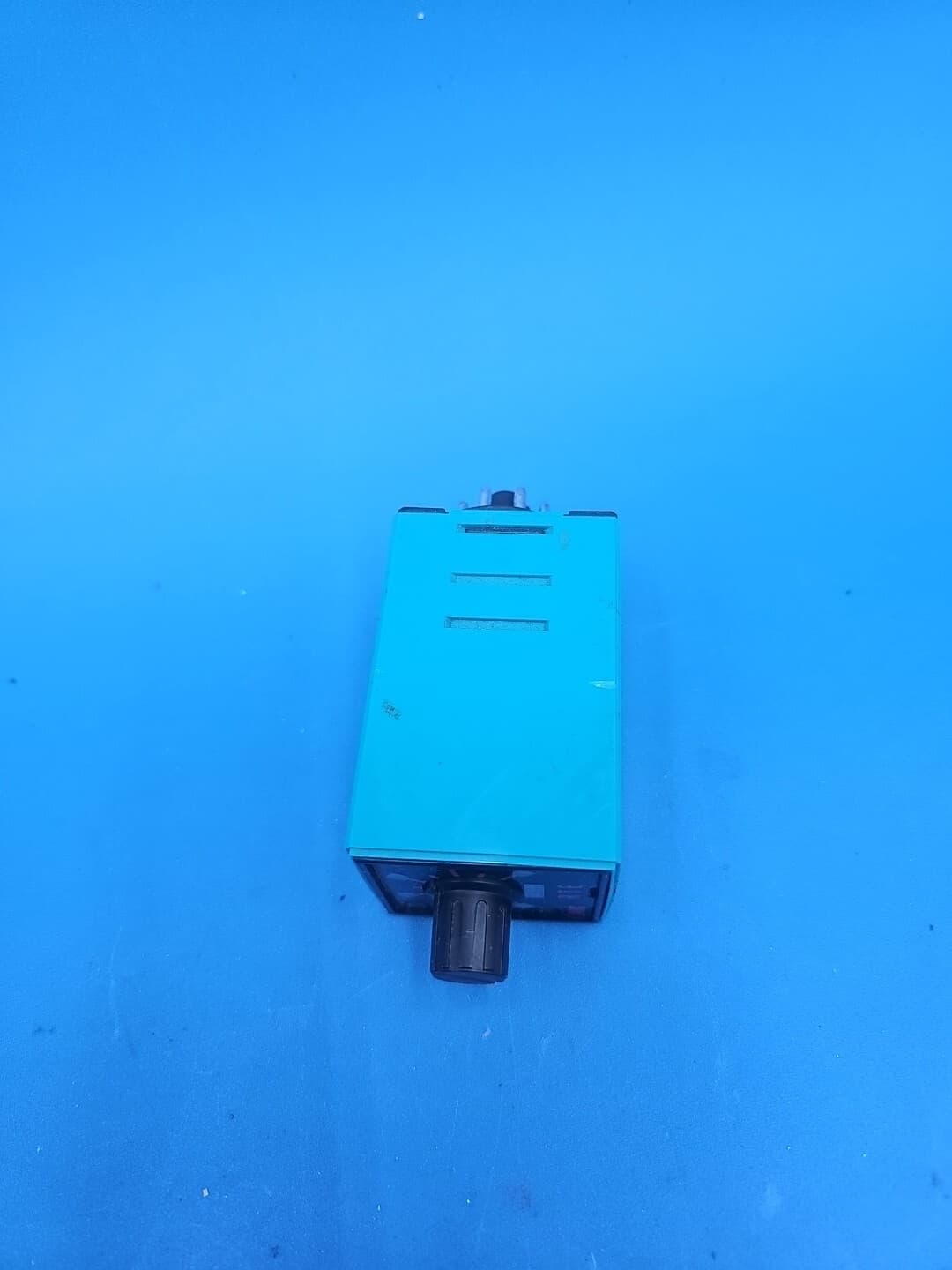 Idec RTE-P11 Electronic Timer 120 VAC 10 Amp 8 PIN Terminal  2