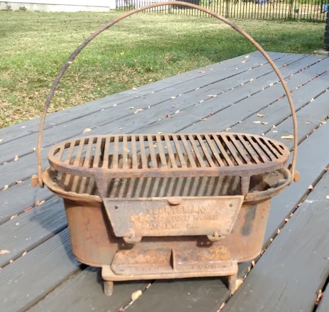 VINTAGE ATLANTA STOVE WORKS SPORTSMAN CAST IRON HIBACHI GRILL WITH HANDLE 2