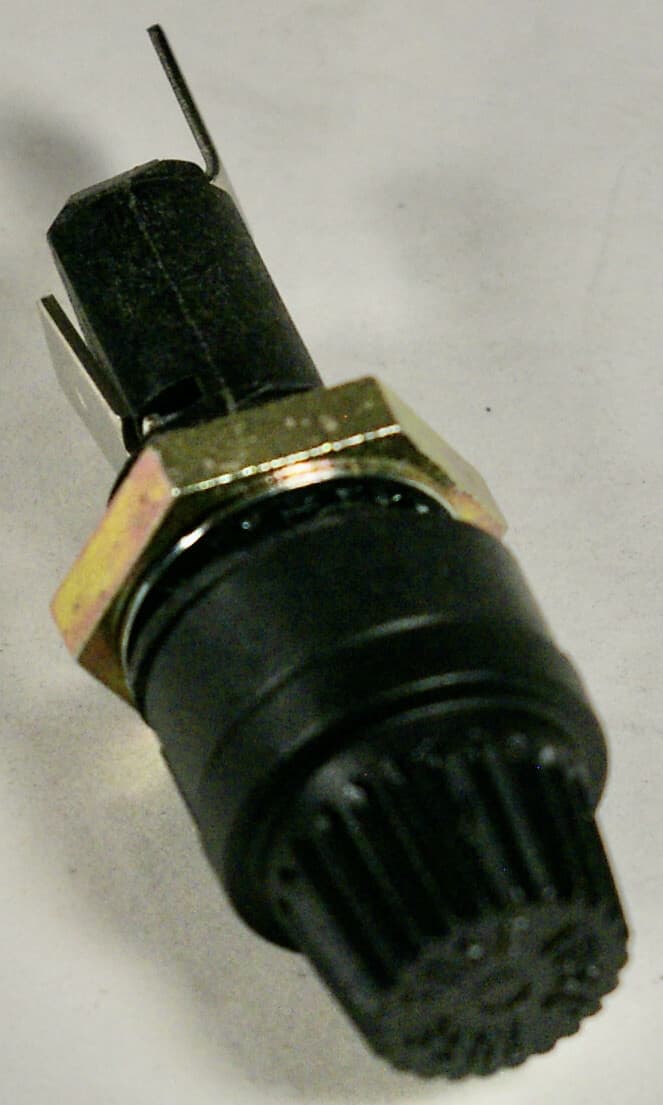 LITTELFUSE FUSEHOLDER H342858L  3AG/3AB 20 AMP 250V 1/4" Q.C.  Lot of 5 2