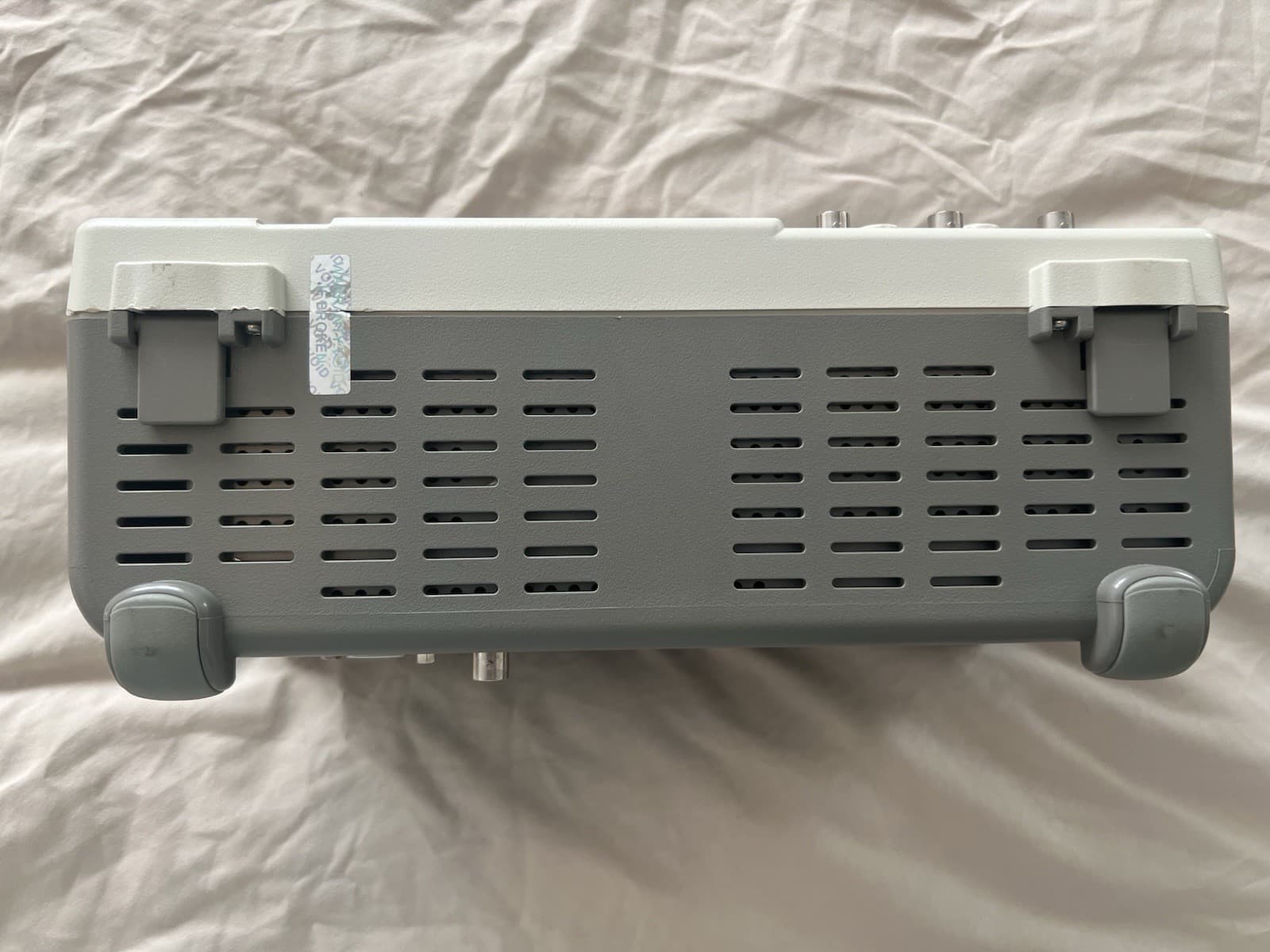 RIGOL DS1052E Oscilloscope 2 Channel 50 MHz With USB - White 6