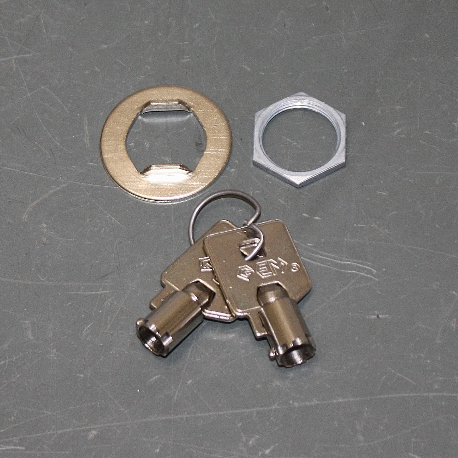 CompX Keyed Switch Lock MFSW3-1138-KD, 3/4" Tubular, 250V AC, 28V DC, SPDT 4