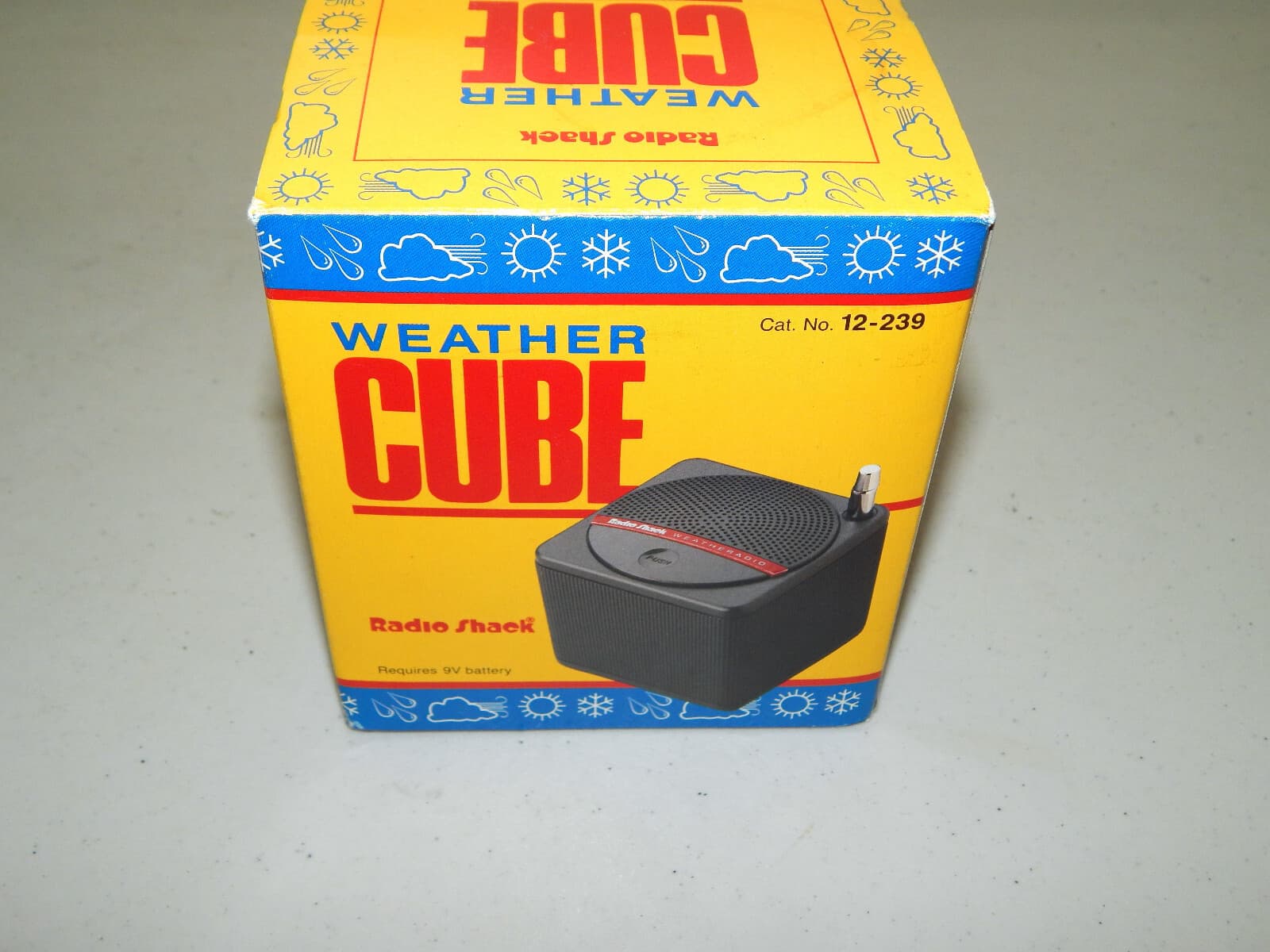 *NO RADIO-READ* VTG Radio Shack Weatheradio Cube 12-239 BOX FOAM & MANUAL ONLY! 4