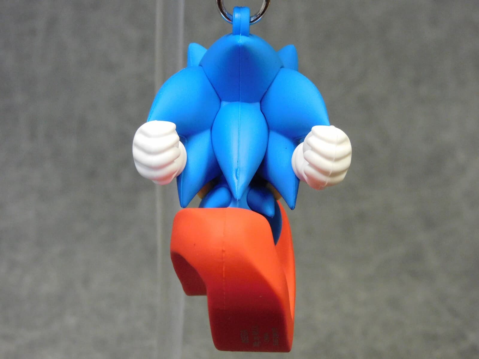 Sonic NEW * Infinity Legs Sonic Clip * Blind Bag Series 4 Figural Key Monogram 3