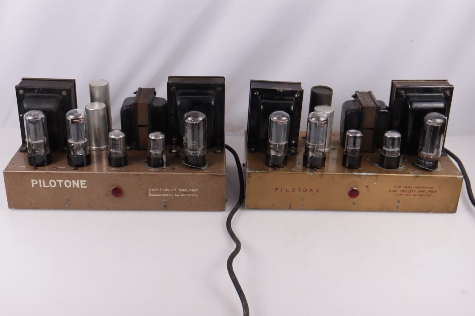 Pair of Pilot Pilotone AA-901 Mono Bloc Power Amplifiers