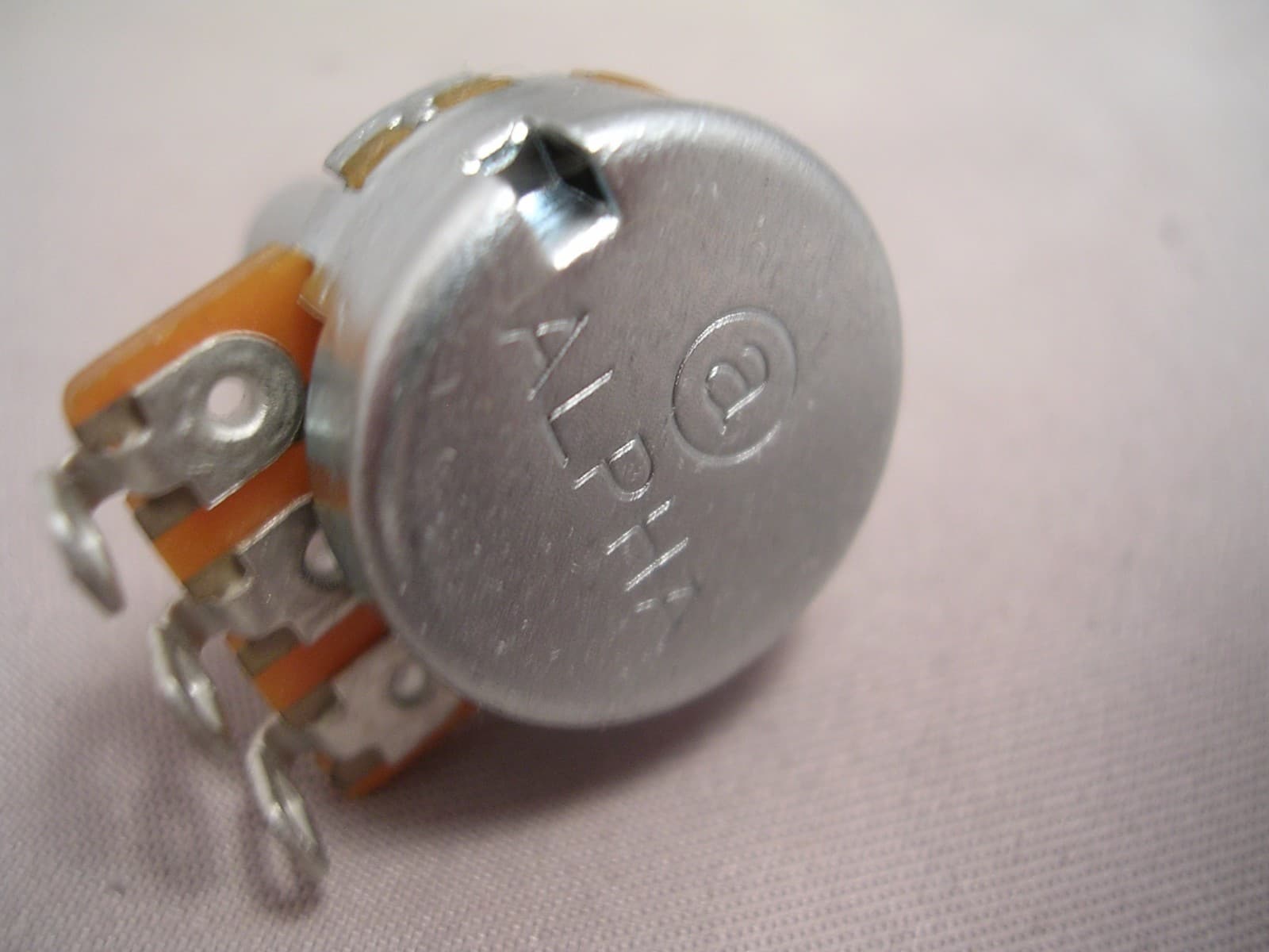 Alpha A25K Mini Pot, Audio Taper .260" Bushing, Solid Shaft-FAST USA SHIP 2