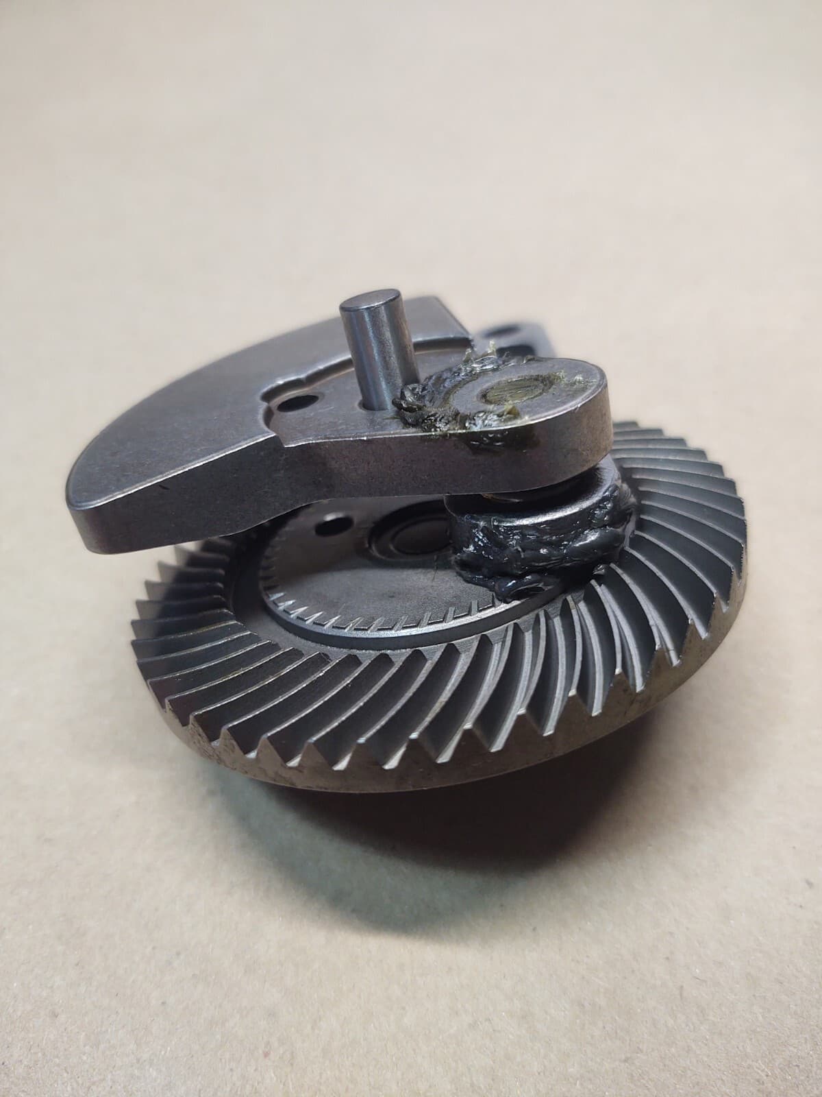 Genuine OEM Ridgid 203416002 Output Gear Assembly For R8642 Reciprocating Saw 3