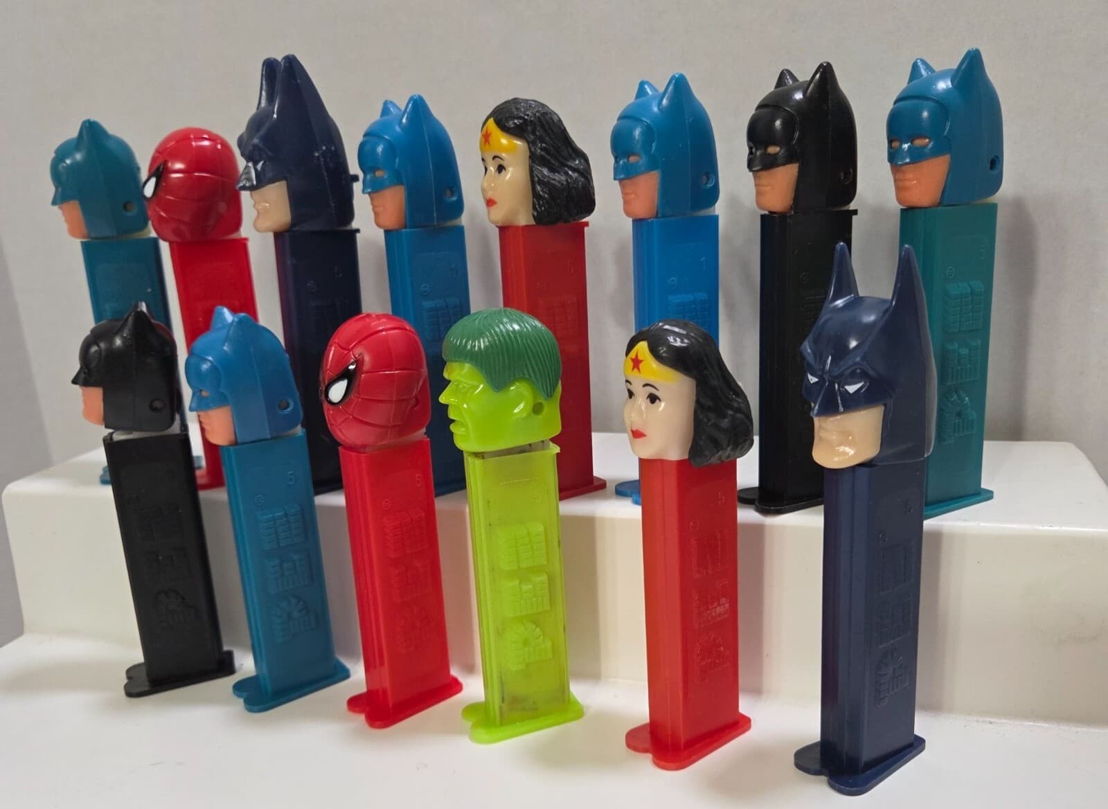 14 Vintage Pez Dispensers Feet Batman Spider-Man Wonder Woman Hulk Characters 5