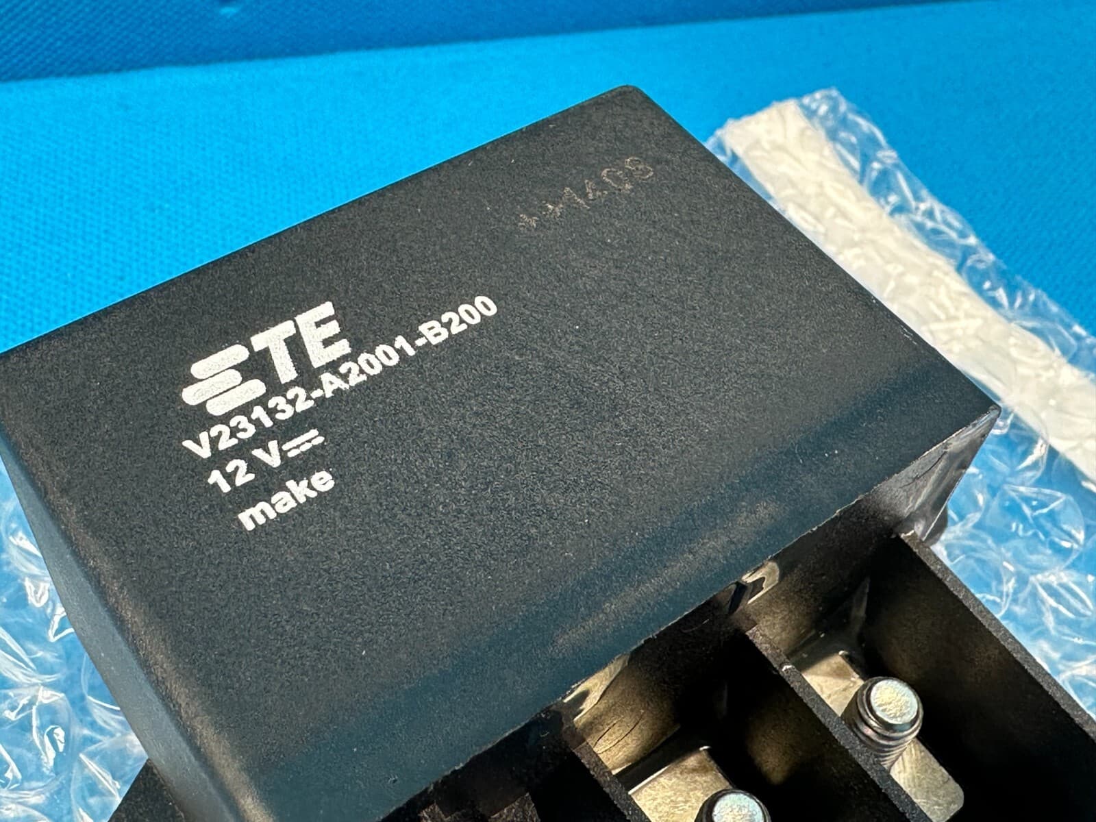 TE Connectivity Tyco 12VDC Automotive High Current Power Relay V23132-A2001-B200 4