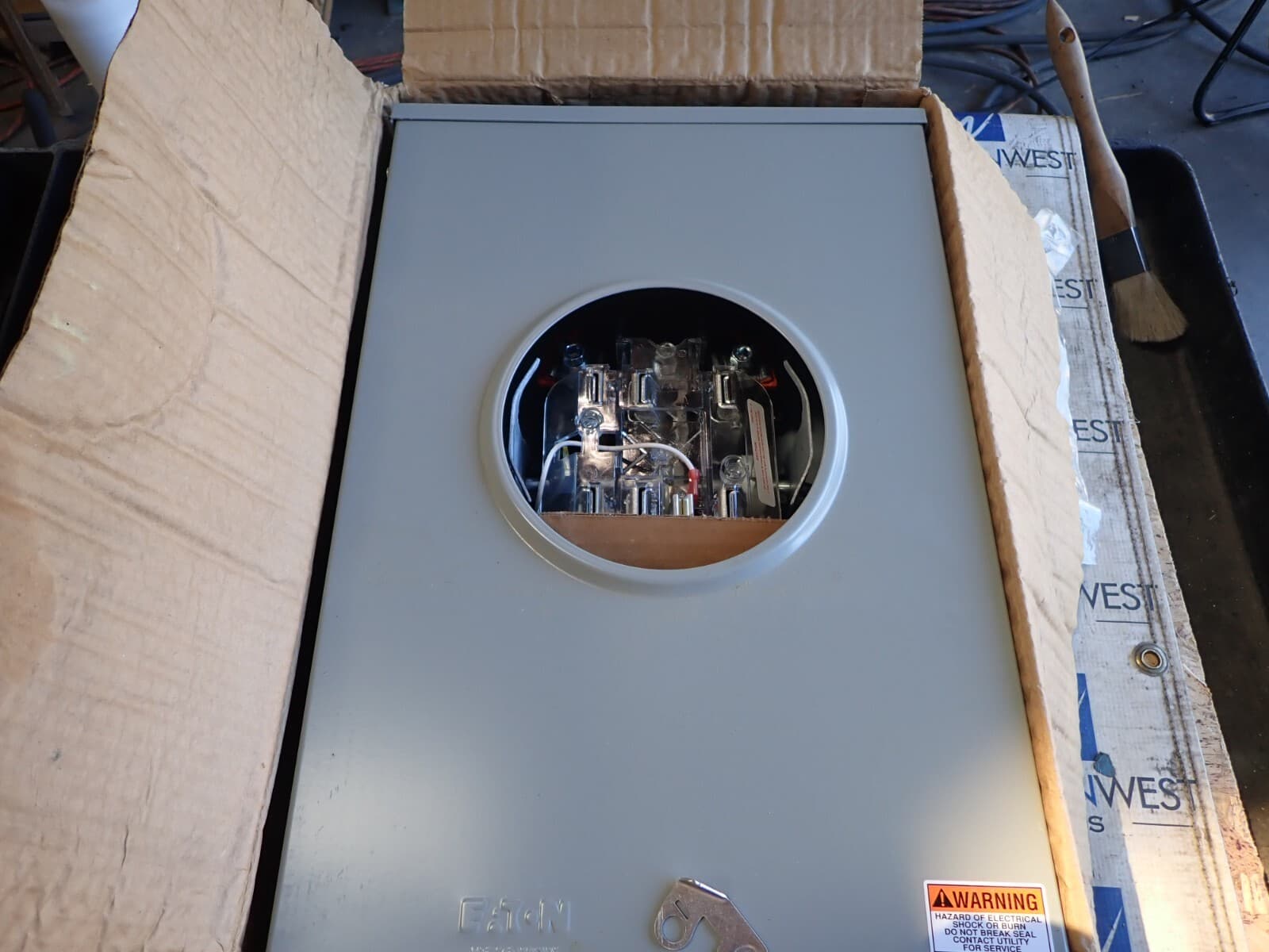 New Eaton Meter Socket UTH7213ZCH 200 amp 600 volt 3 Phase 7 Jaw Ringless 3