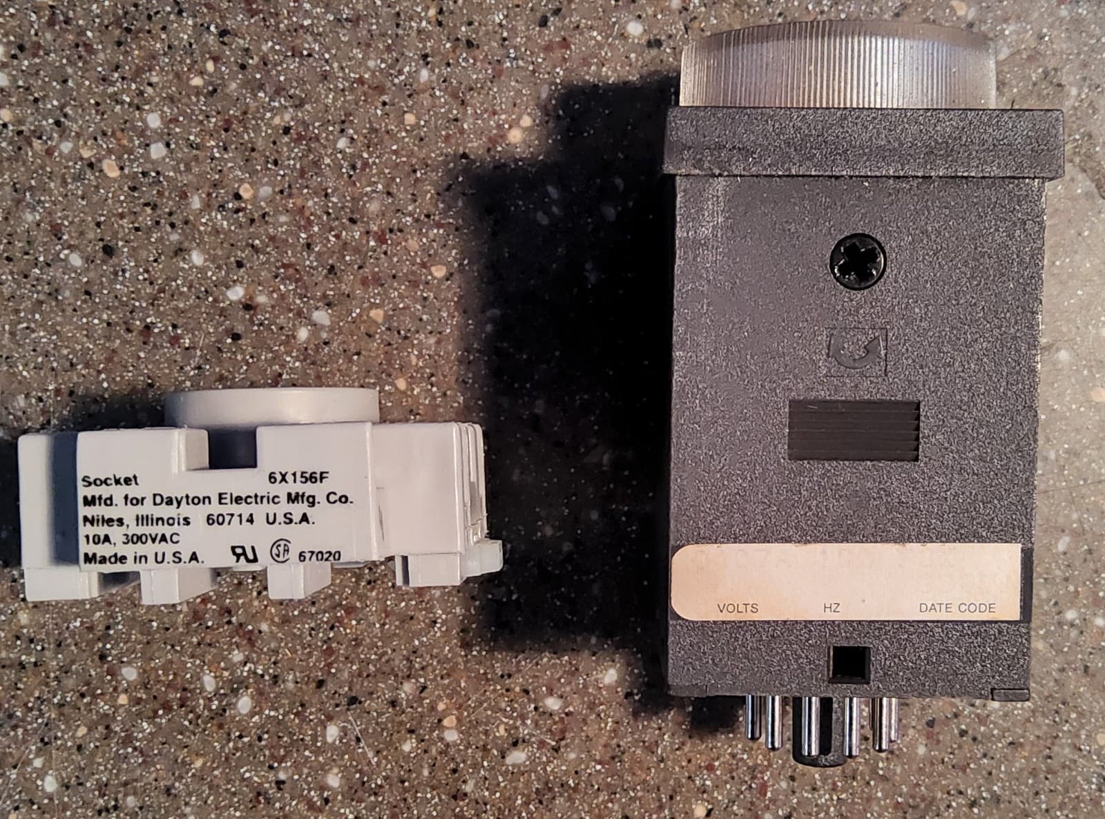 ATC Series 407 Timer with base 4