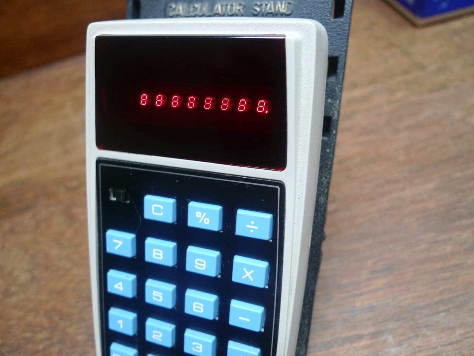 MONGOMERY WARD P100 ULTRA RARE VINTAGE CALCULATOR WORKS PERFECTLY 2