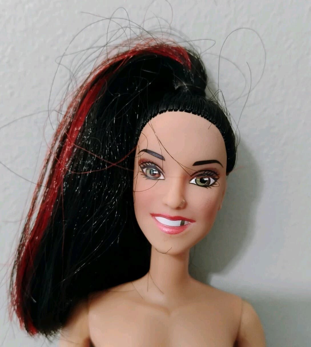 Vintage 1998 Spice Girls On Tour Mel C Sporty Spice Barbie Doll 2