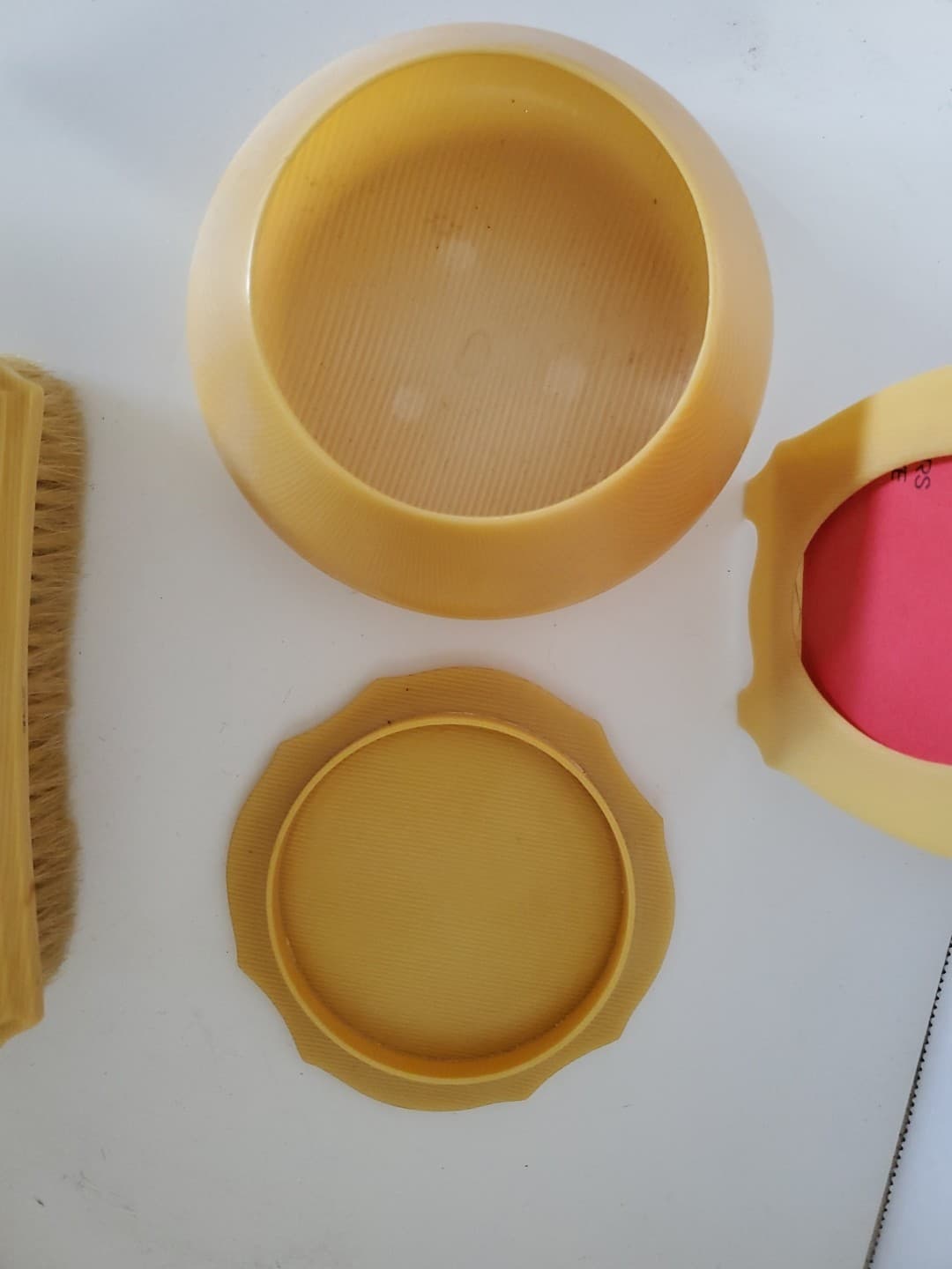 VINTAGE ANTIQUE IVORY CELLULOID VANITY SET USED 6 PIECES ART DECO CIRCA 1930  5