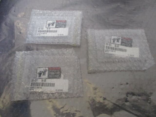 AMAT 0200-35611 Screw Lid Liner TXZ, 452961 3